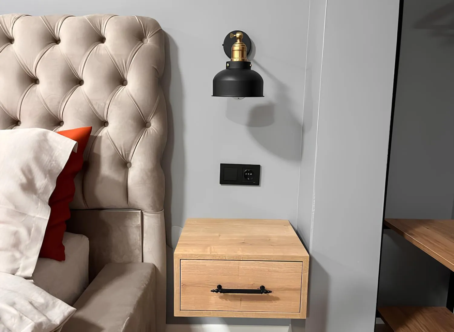 Bed in Westley Residence Taksim