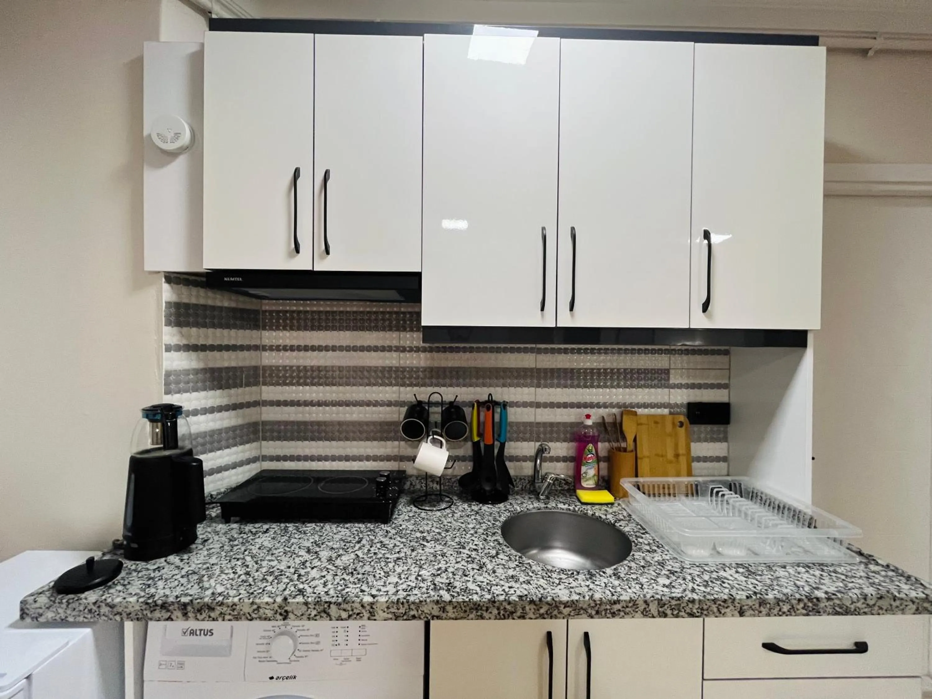 Kitchen or kitchenette in Westley Residence Taksim