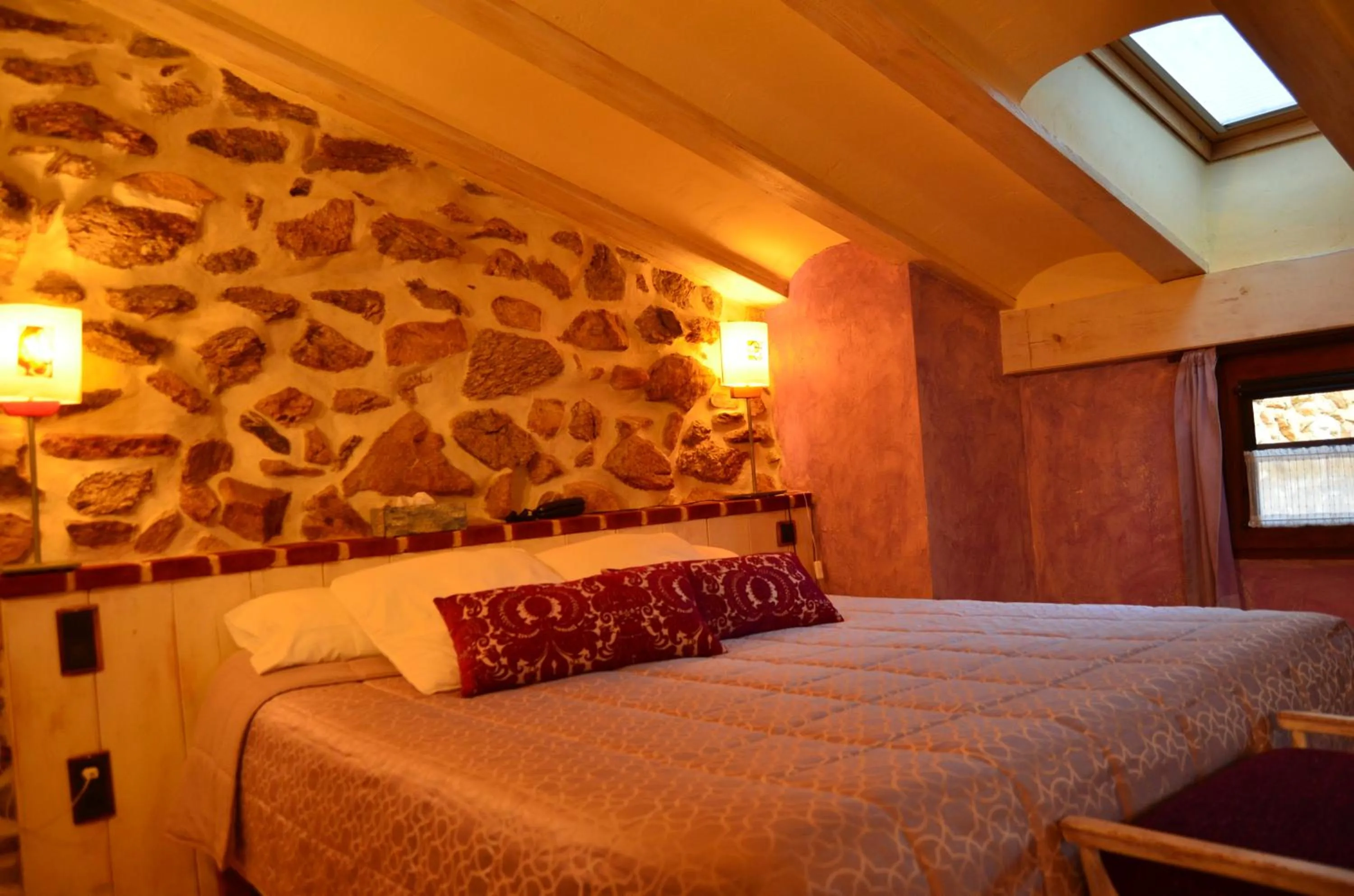 Bed in Hotel La Beltraneja