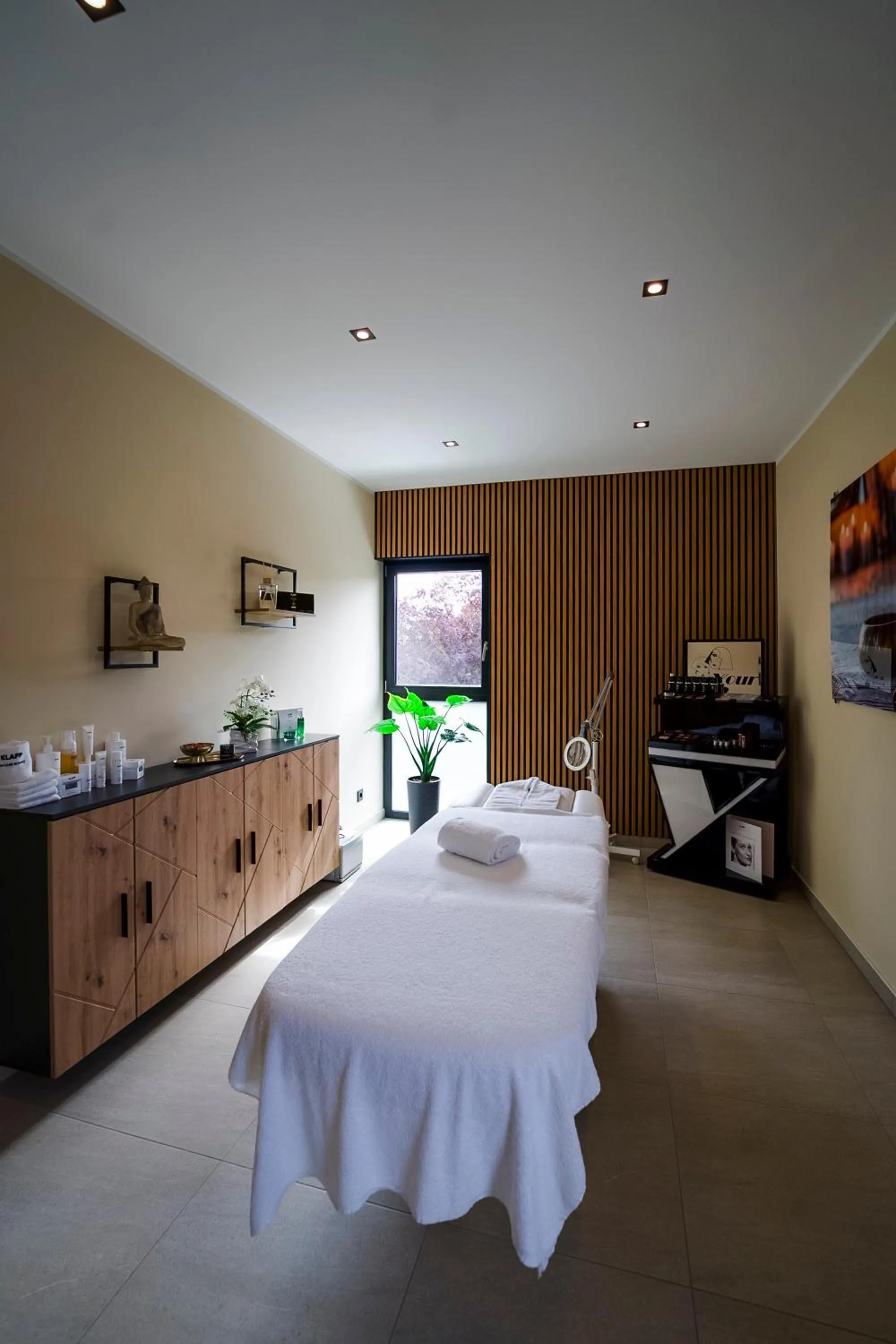 Massage in Bernstein Acamed Resort