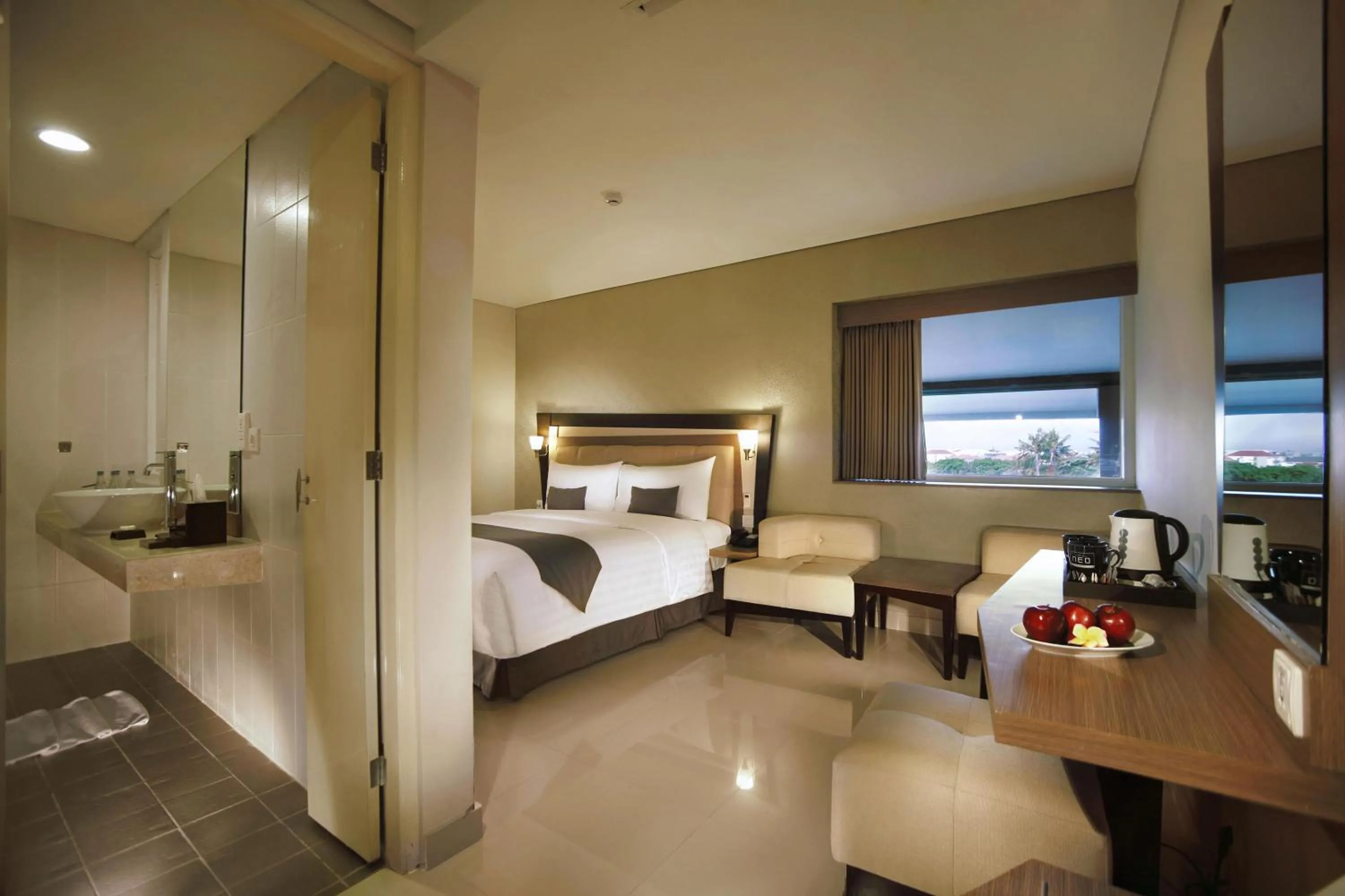 Photo of the whole room, Bed in Hotel Neo - Kuta, Jelantik