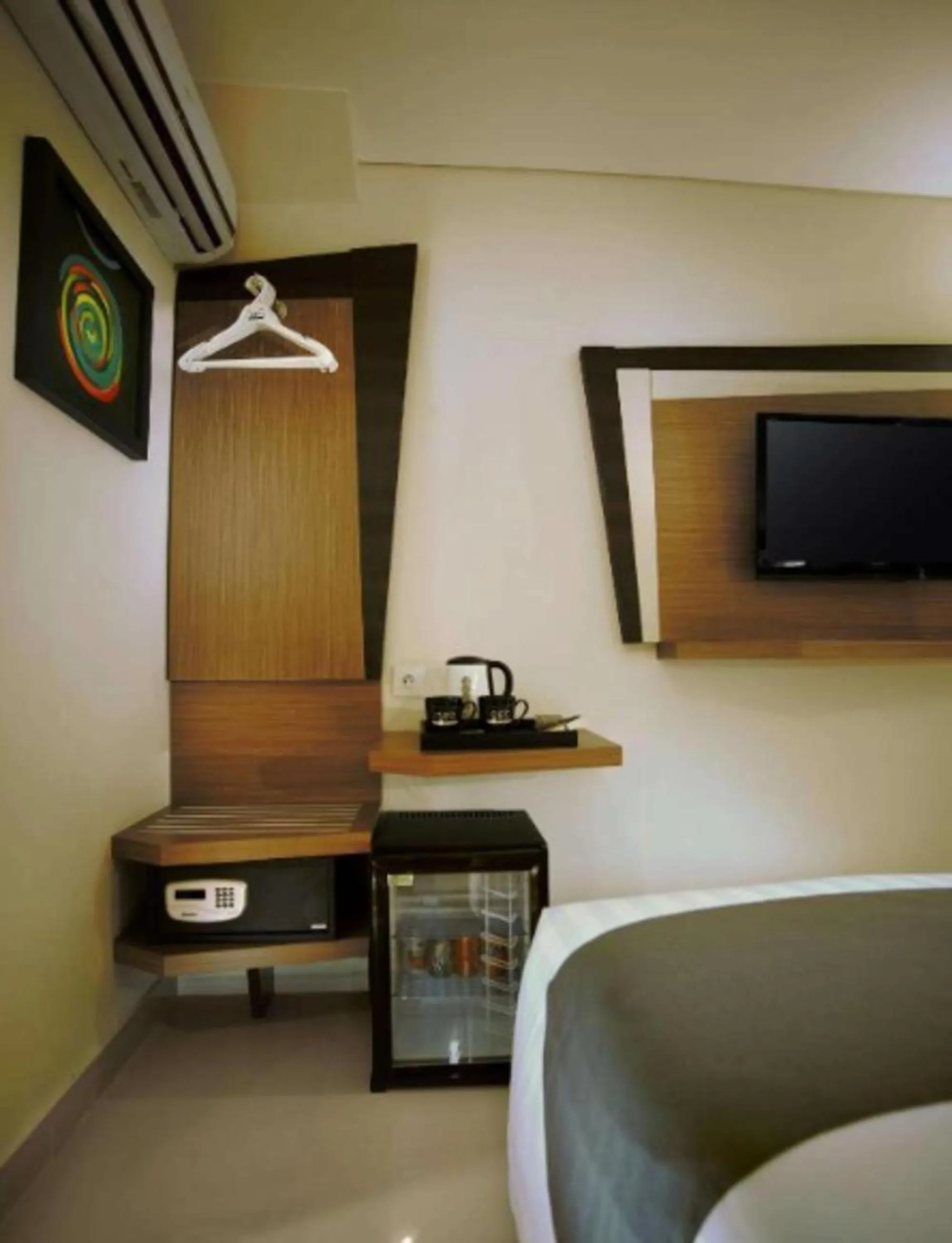 Communal lounge/ TV room in Hotel Neo - Kuta, Jelantik