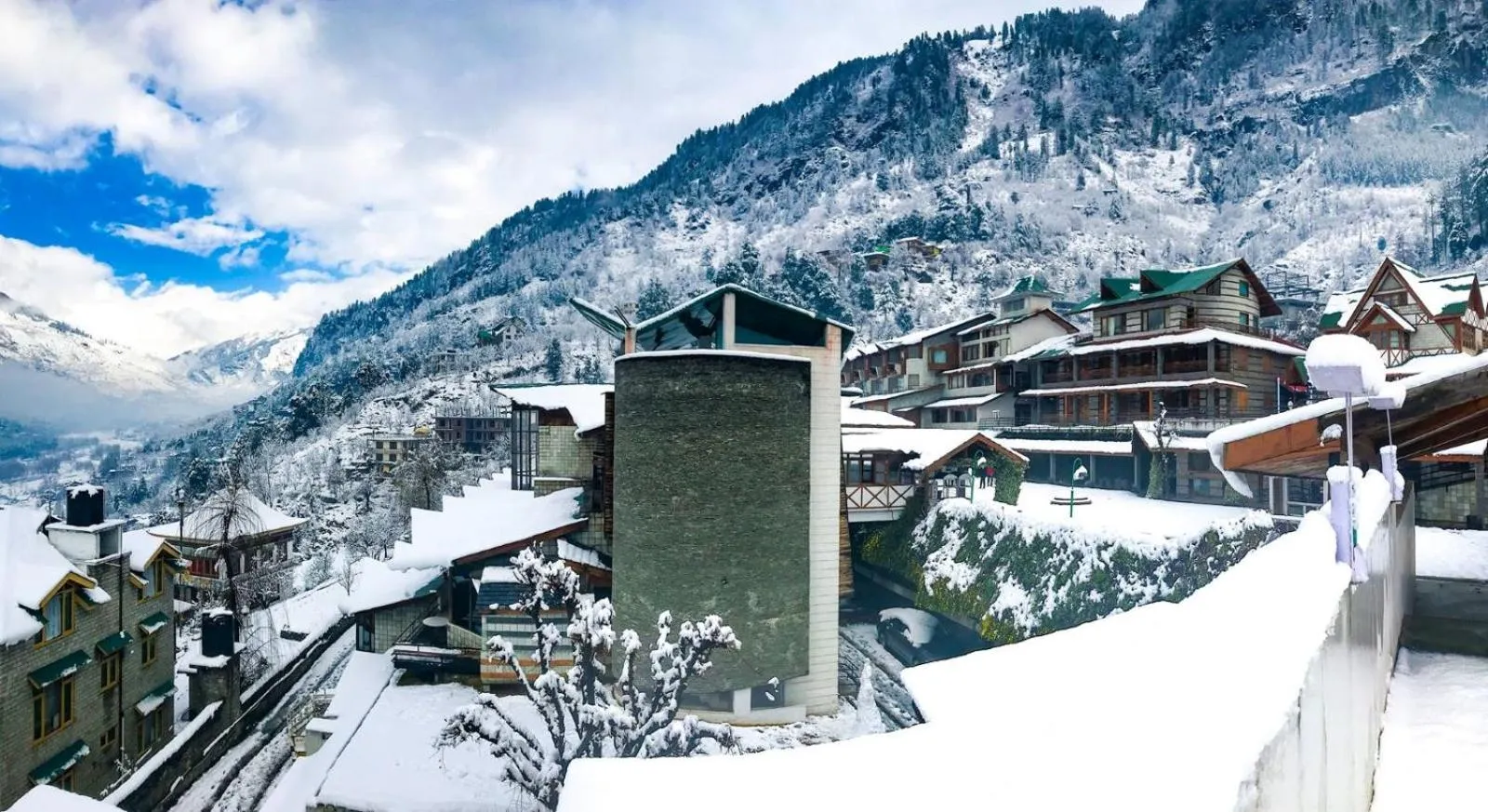 Manuallaya The Resort & Spa