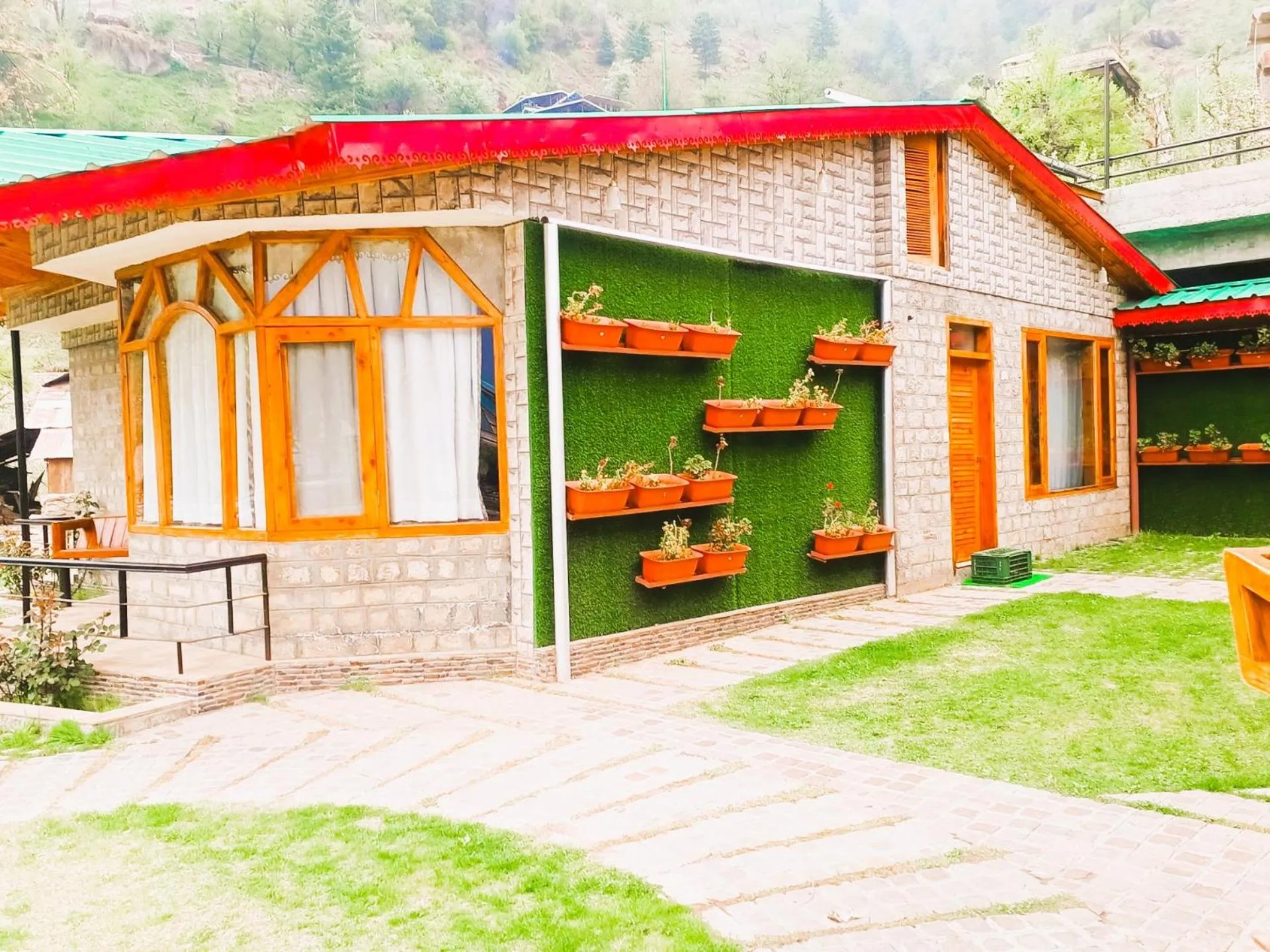 Manuallaya The Resort & Spa