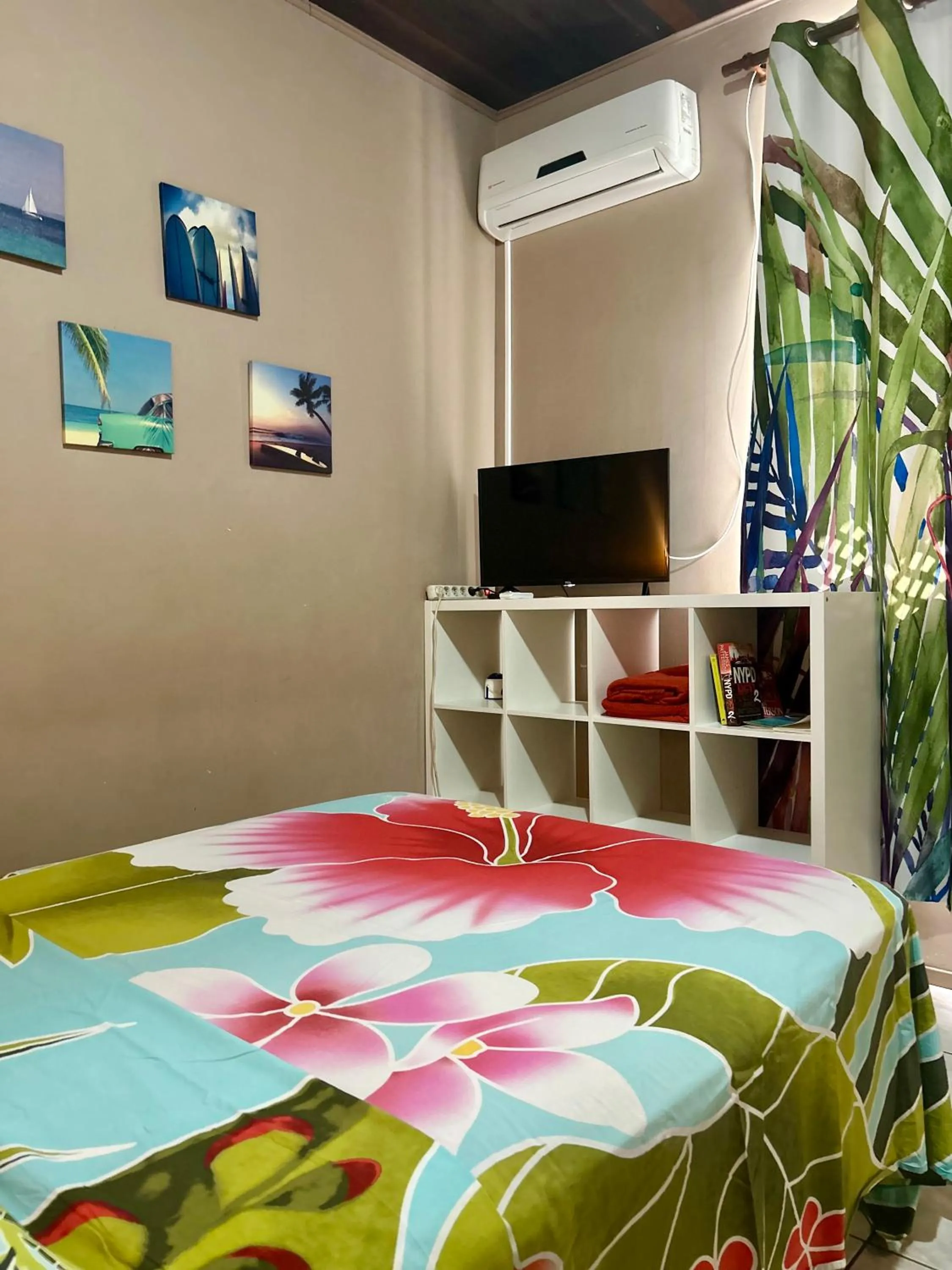 TV and multimedia in TEA TAHITI Holidays