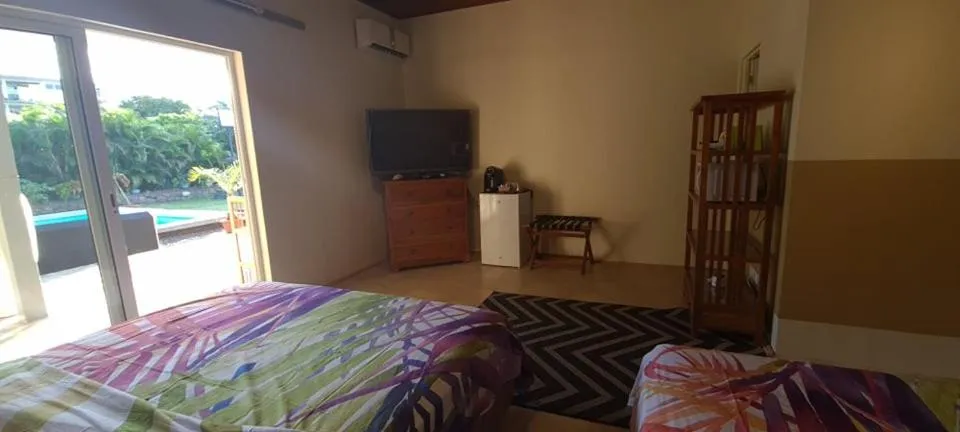 Photo of the whole room in TEA TAHITI Holidays