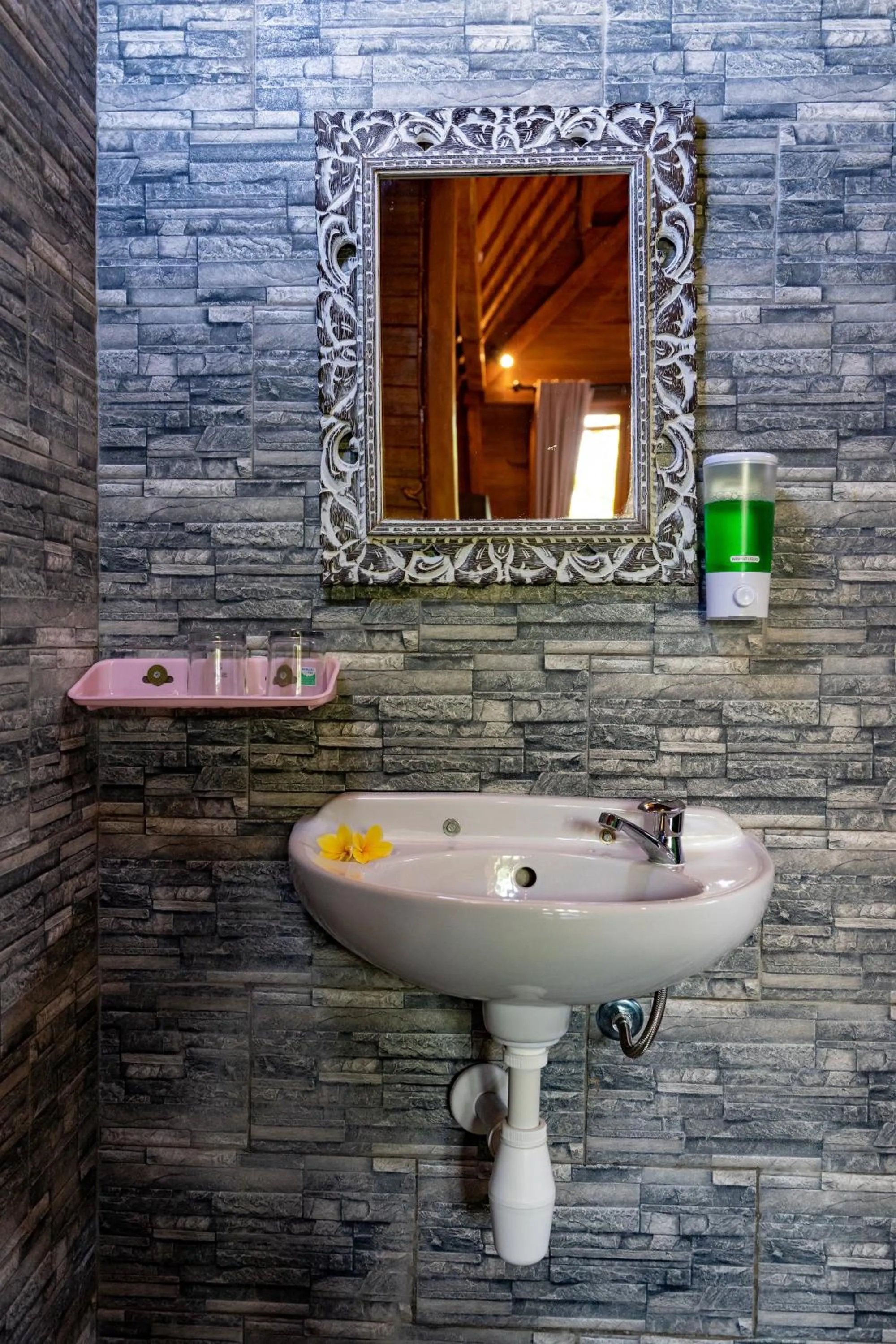 Toilet in The Soggol Lembongan