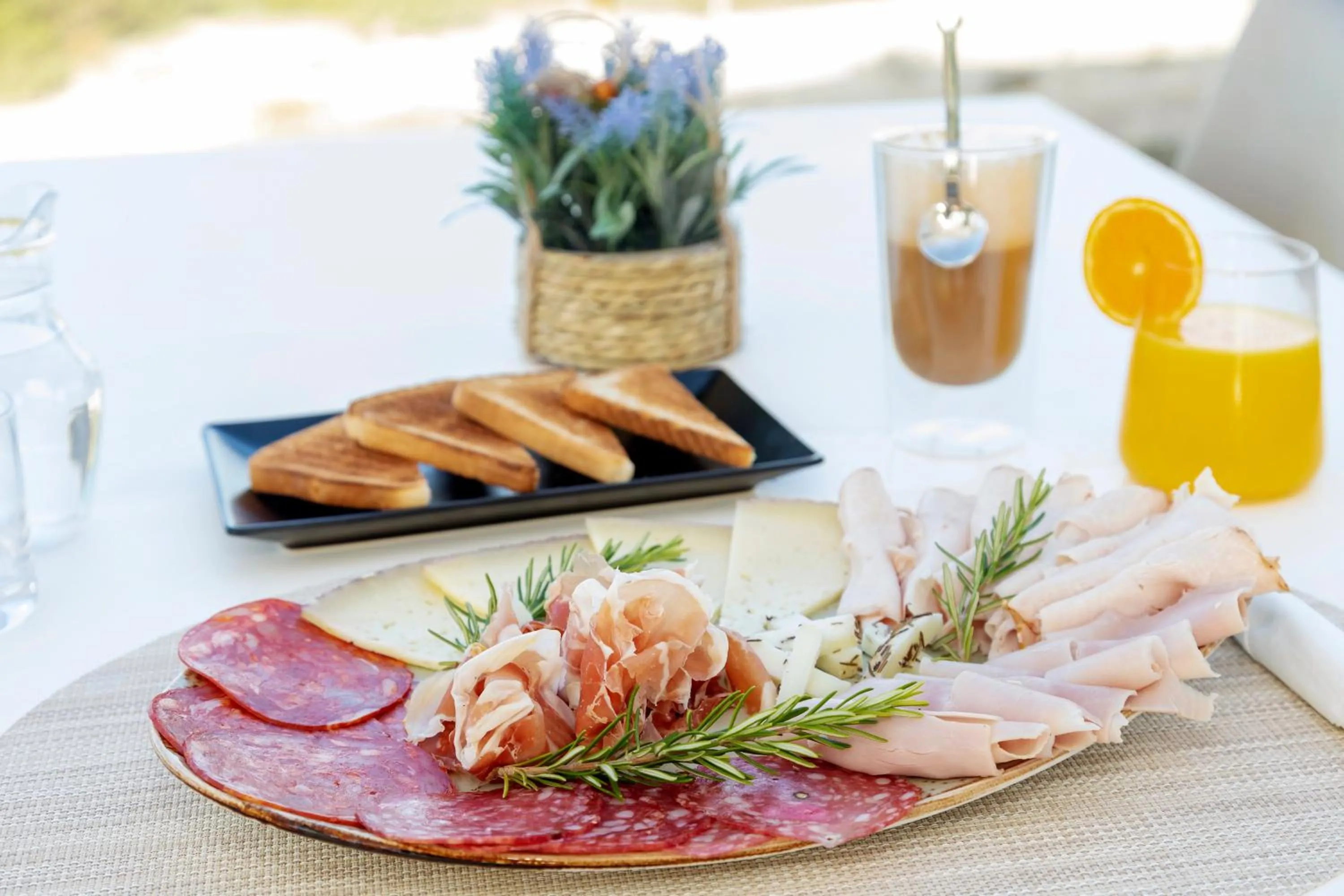 Breakfast in Hotel Maysi