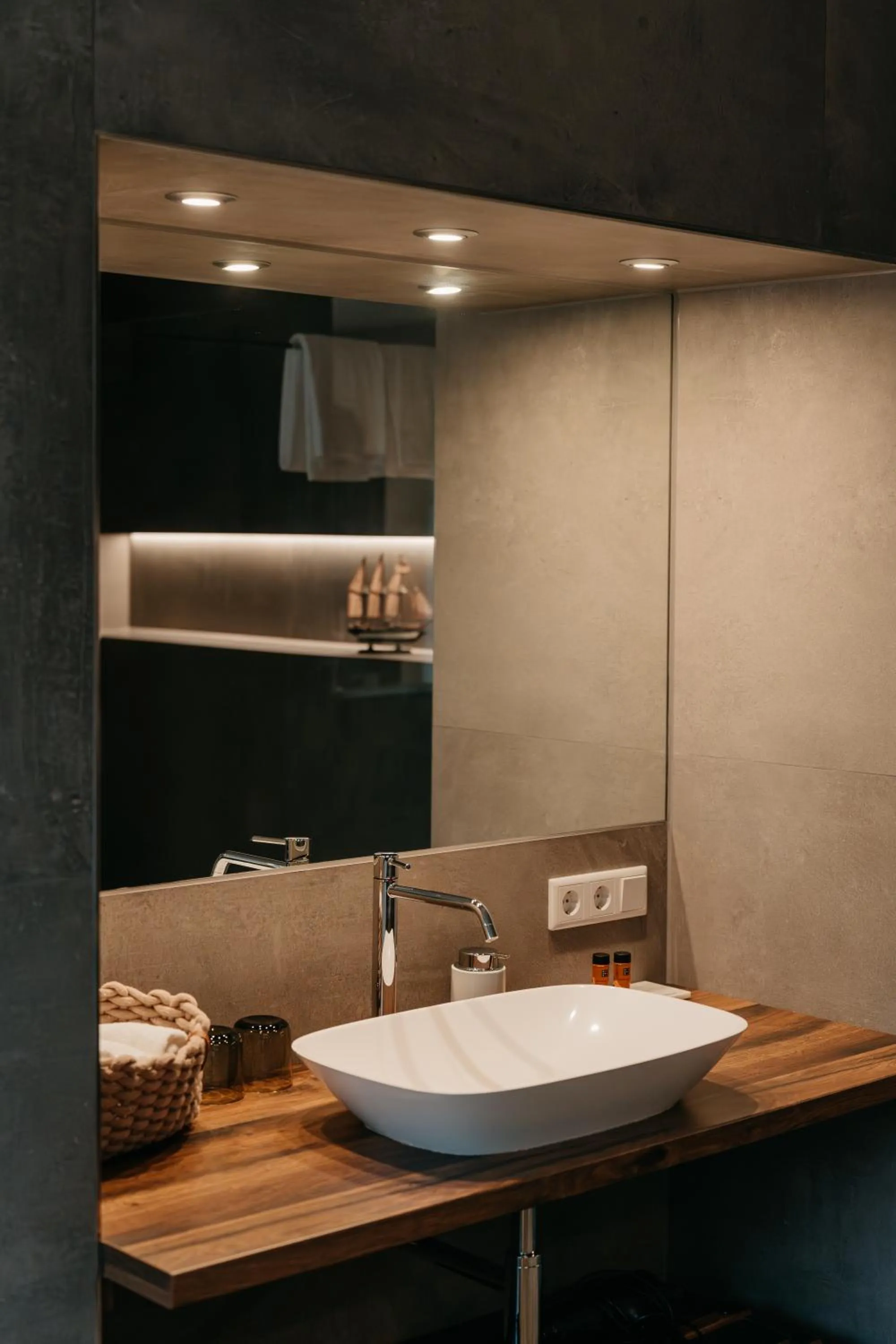 Bathroom in Hotel Mühldorf