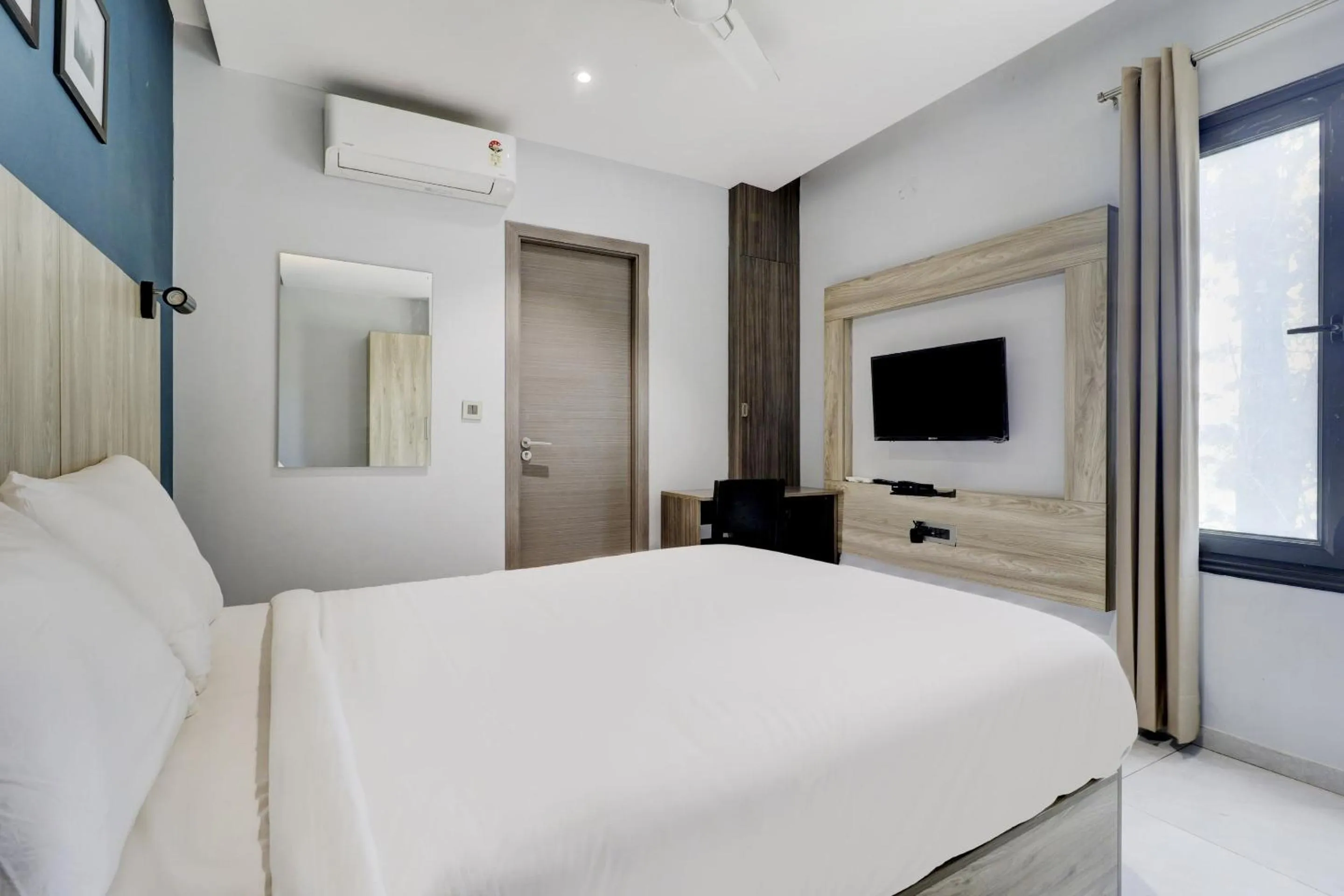 Bedroom in Sleek Townhouse Galexia Hotel and Resorts