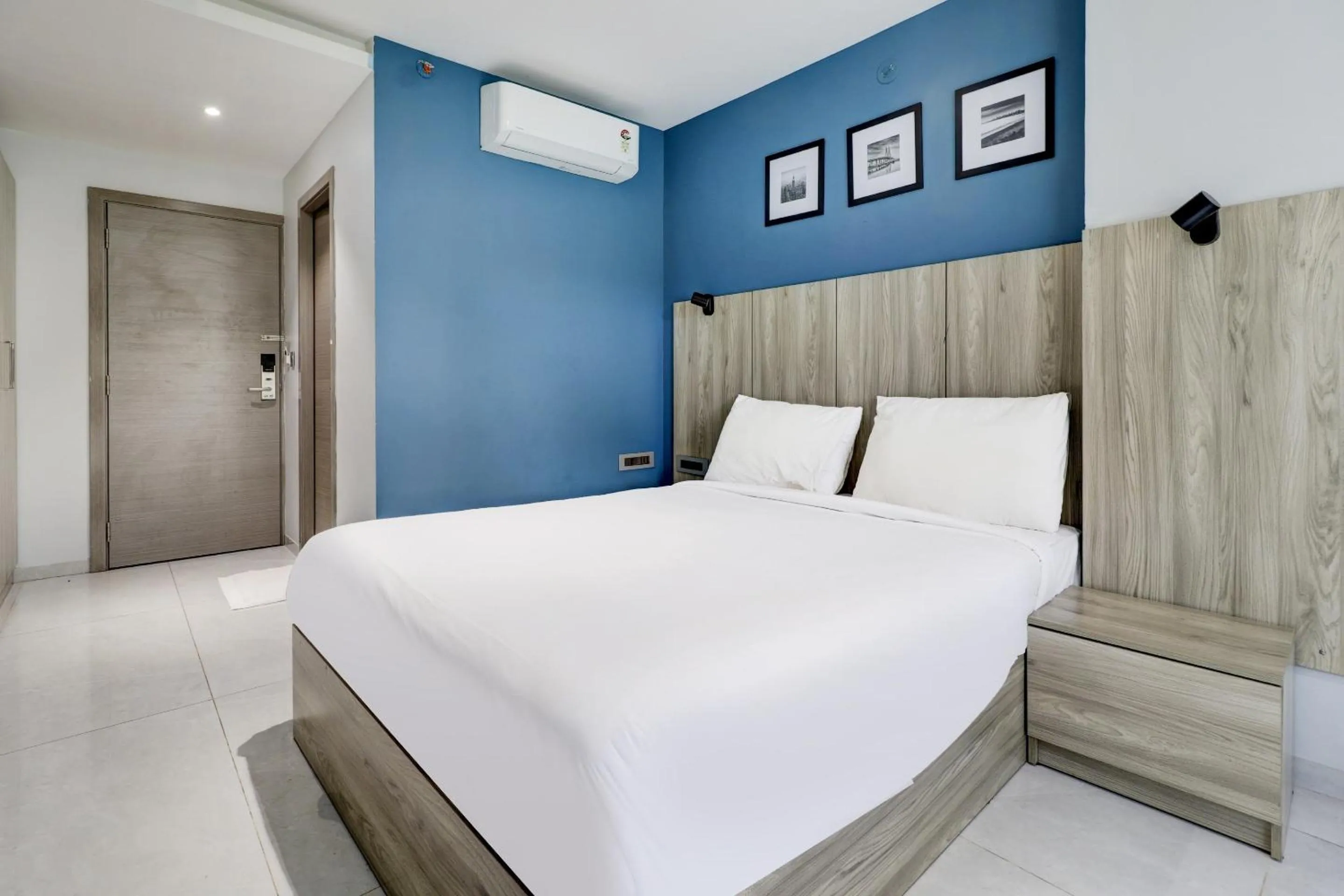 Bedroom in Sleek Townhouse Galexia Hotel and Resorts