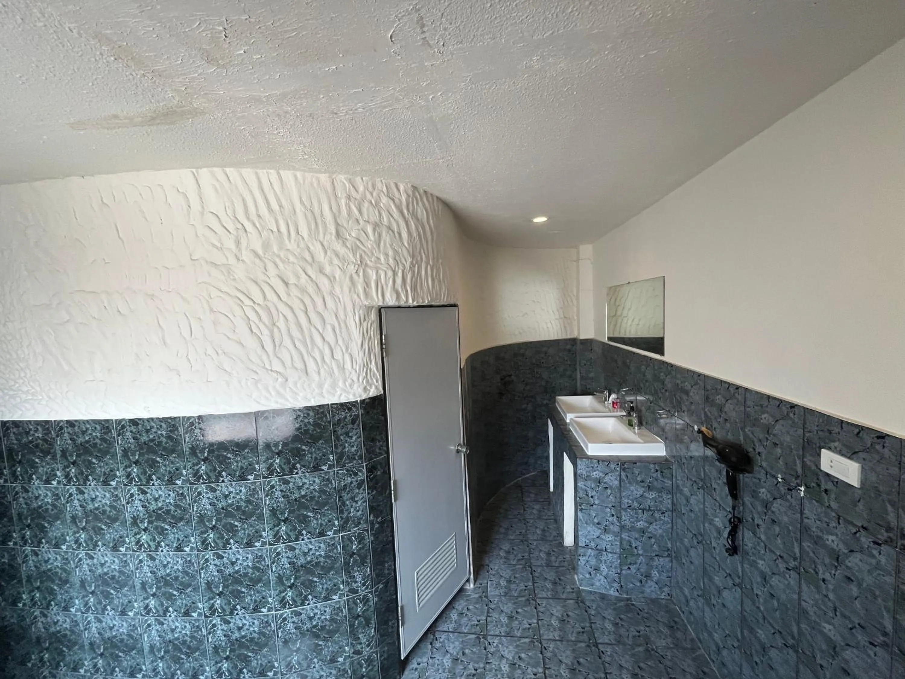 Bathroom in Big Boys' Bed & Burger - Patong Beach