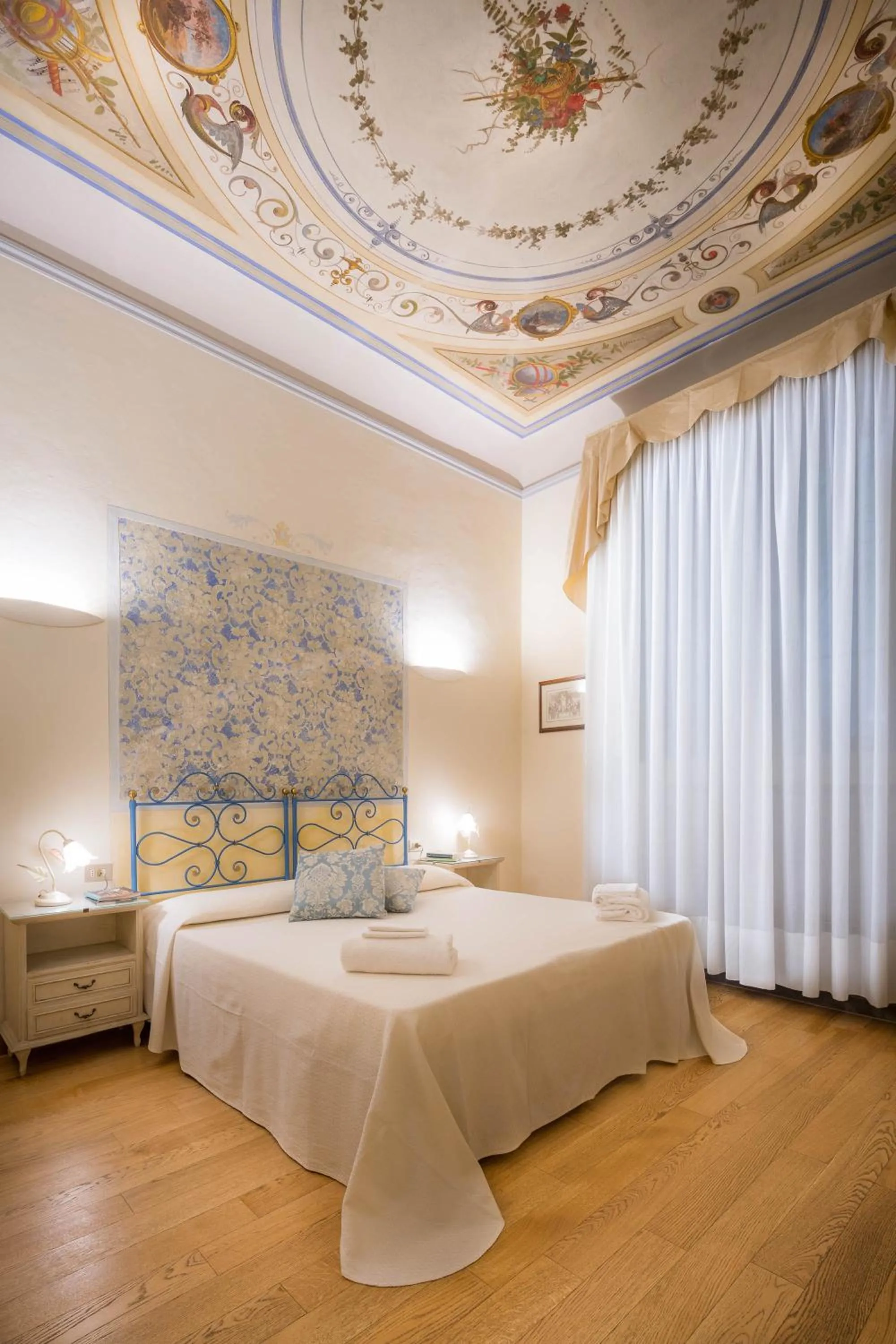 Bedroom, Bed in Novella House