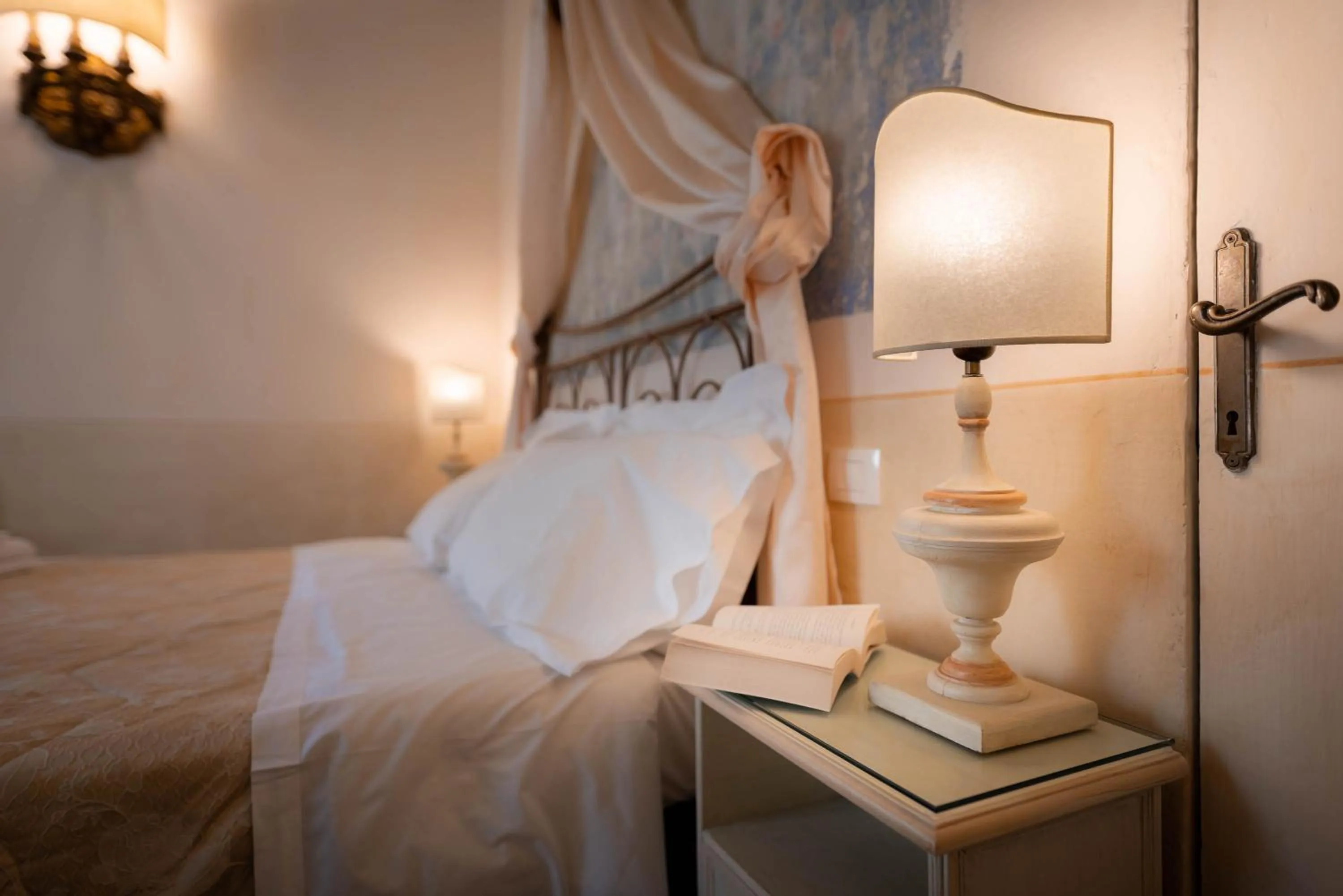 Bedroom, Bed in Novella House