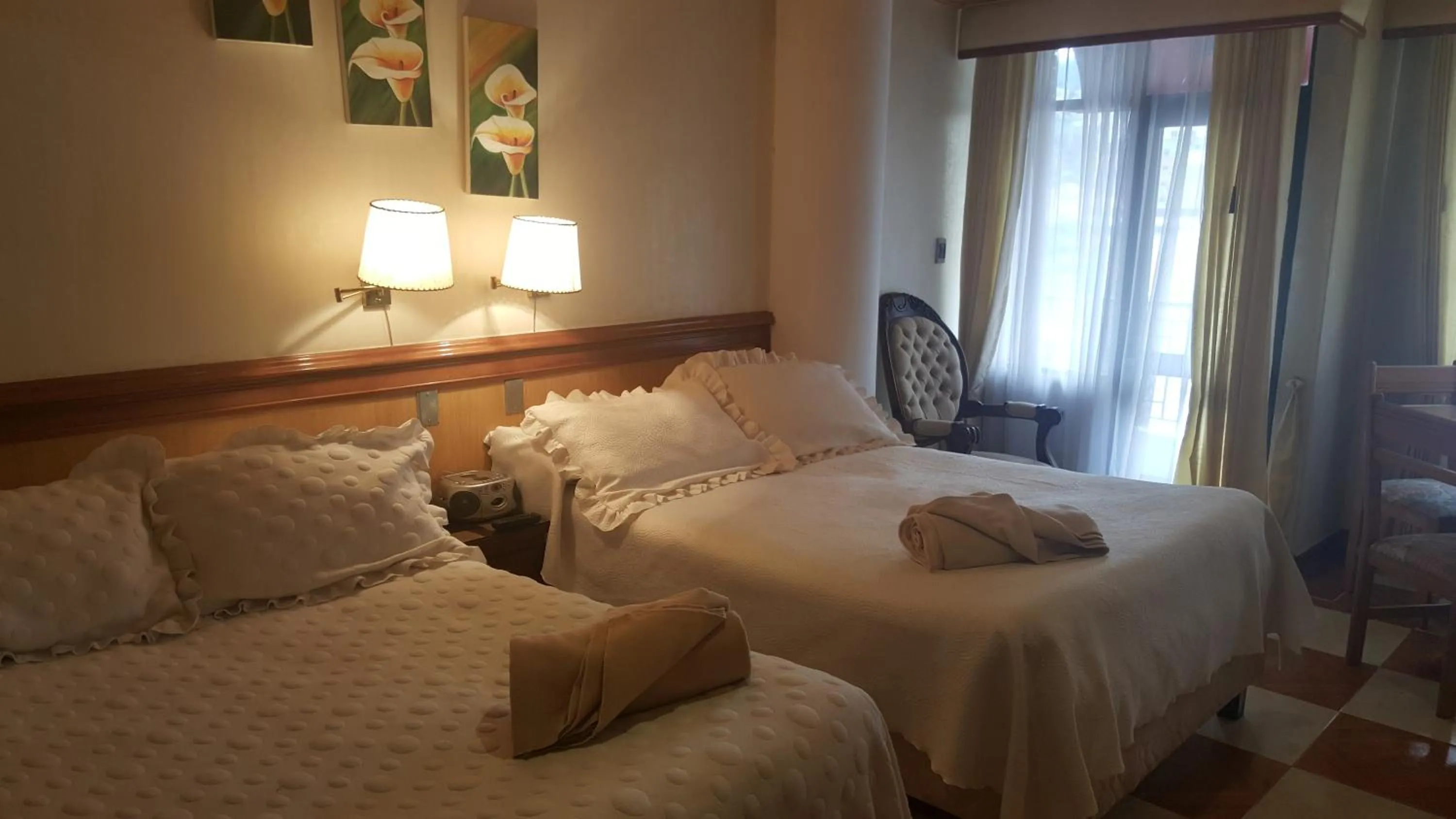 Photo of the whole room, Bed in Hotel Inter Bogotá