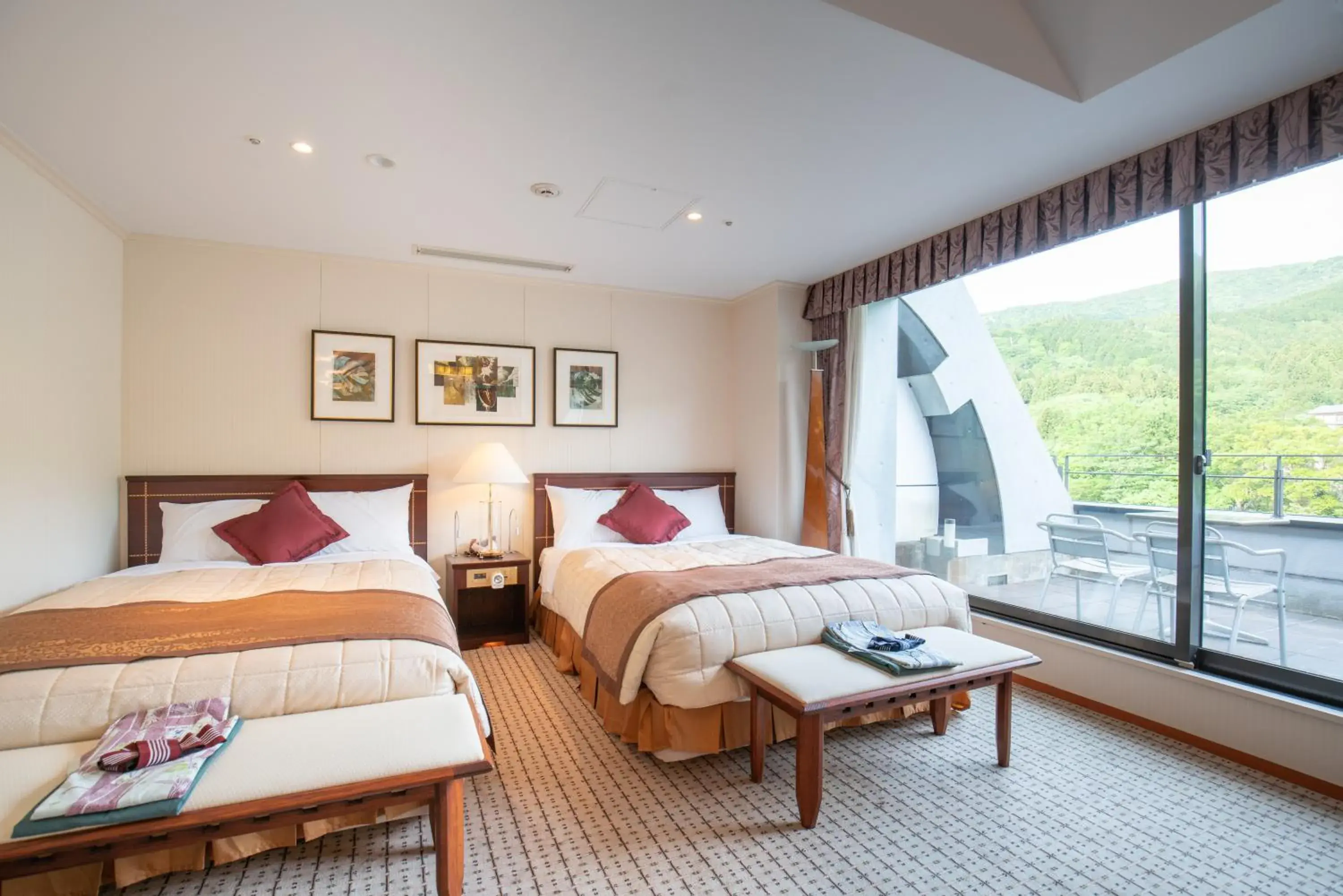 Luxury Twin Room in Rembrandt Premium Fuji Gotenba Luxury Twin Room in Rembrandt Premium Fuji Gotenba