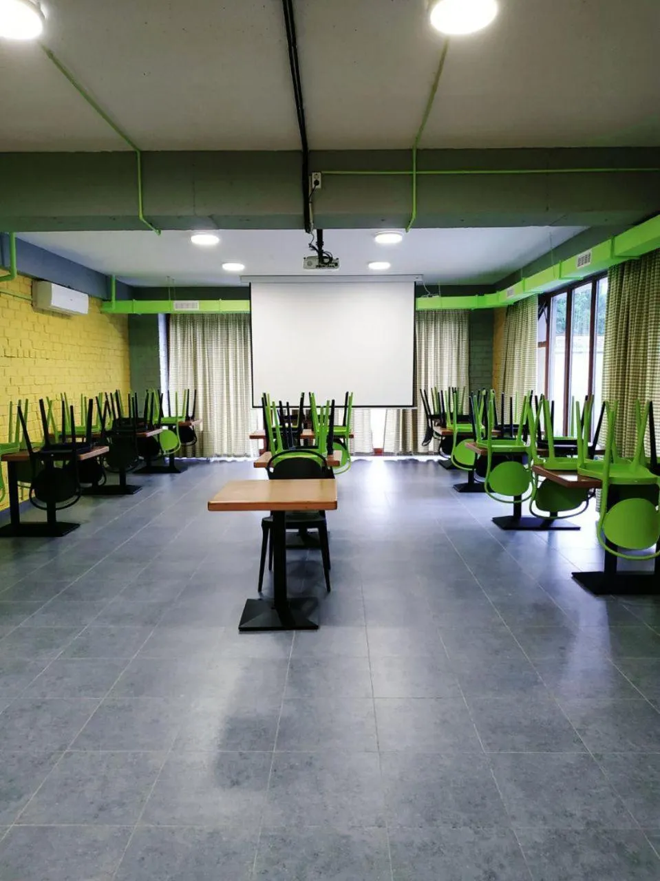 kitchen in ololoFreelander Hostel&Coworking