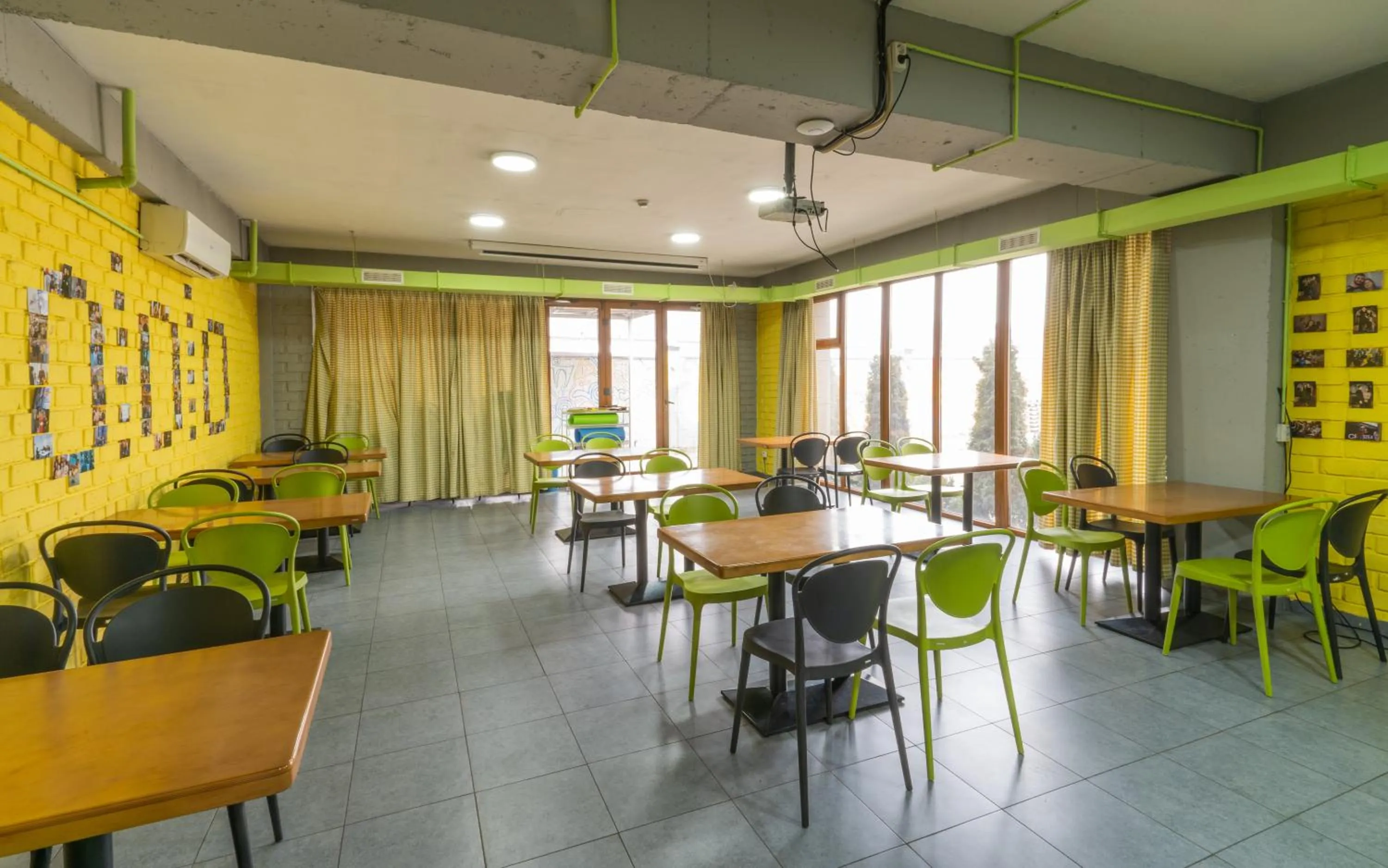Dining area in ololoFreelander Hostel&Coworking