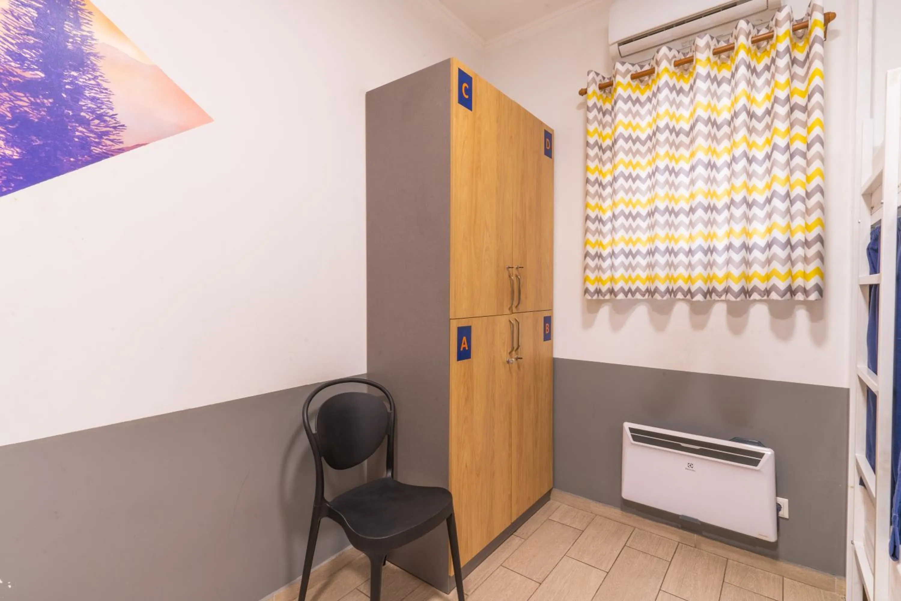 wardrobe in ololoFreelander Hostel&Coworking