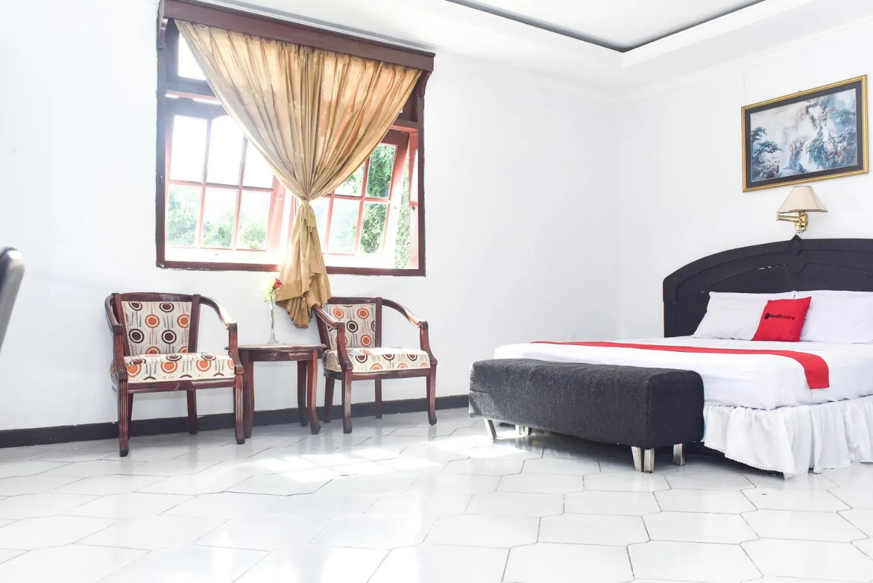 Bedroom, Bed in RedDoorz Plus @ Tirta Kencana Hotel