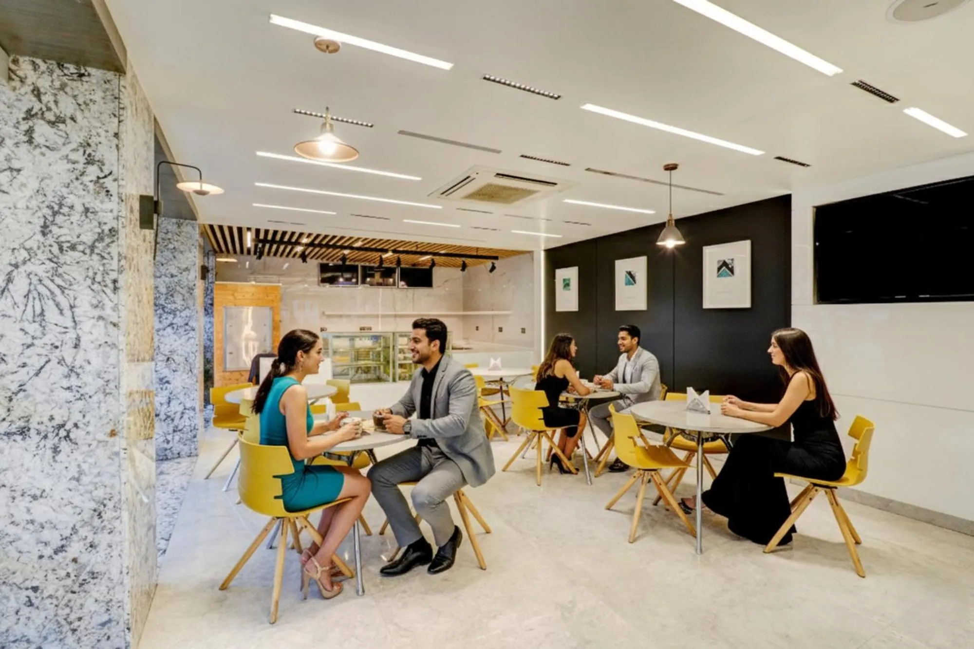 Restaurant/places to eat in FabHotel Prime Oasis Blue