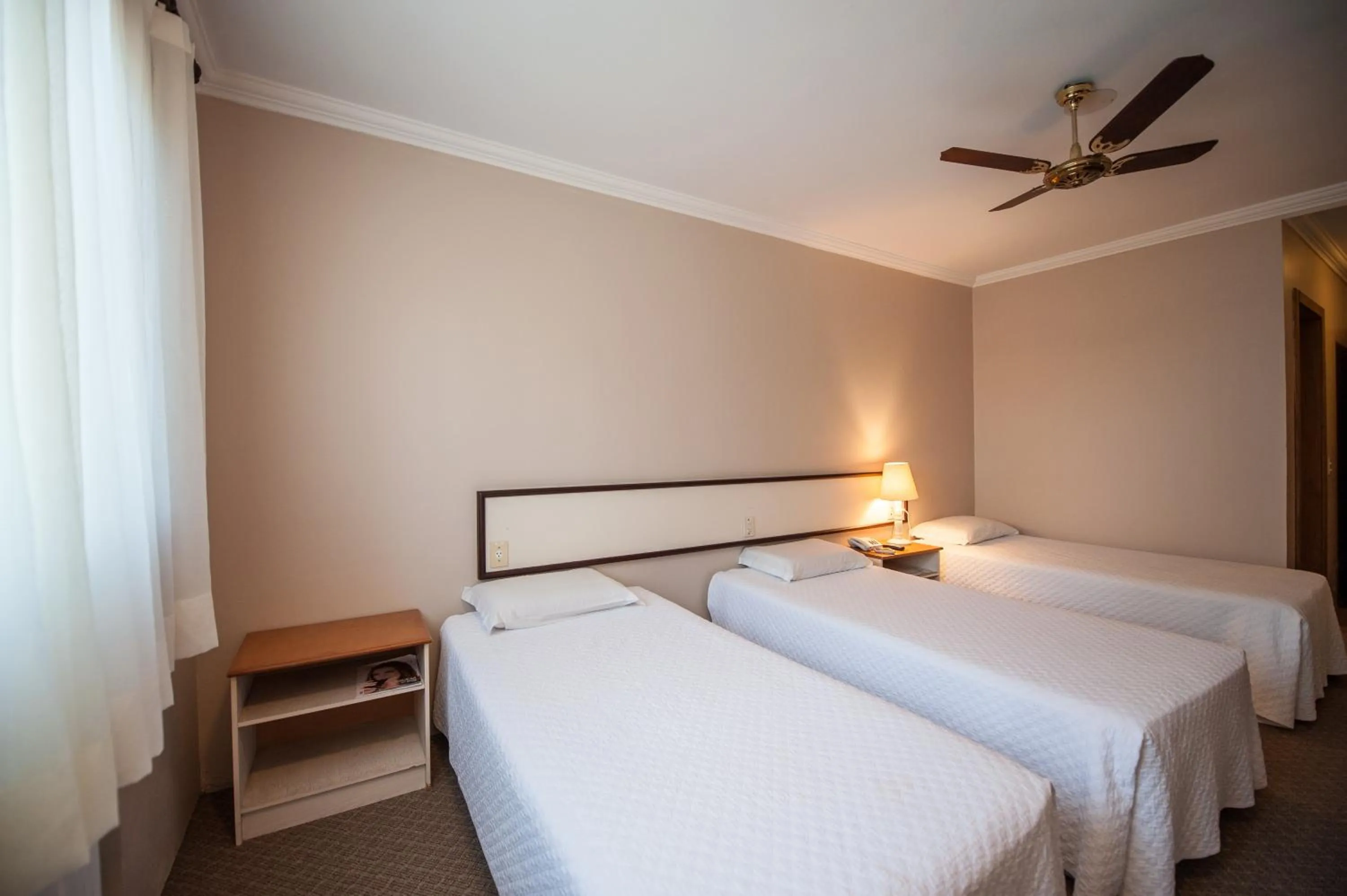 Bed in Farina Park Hotel