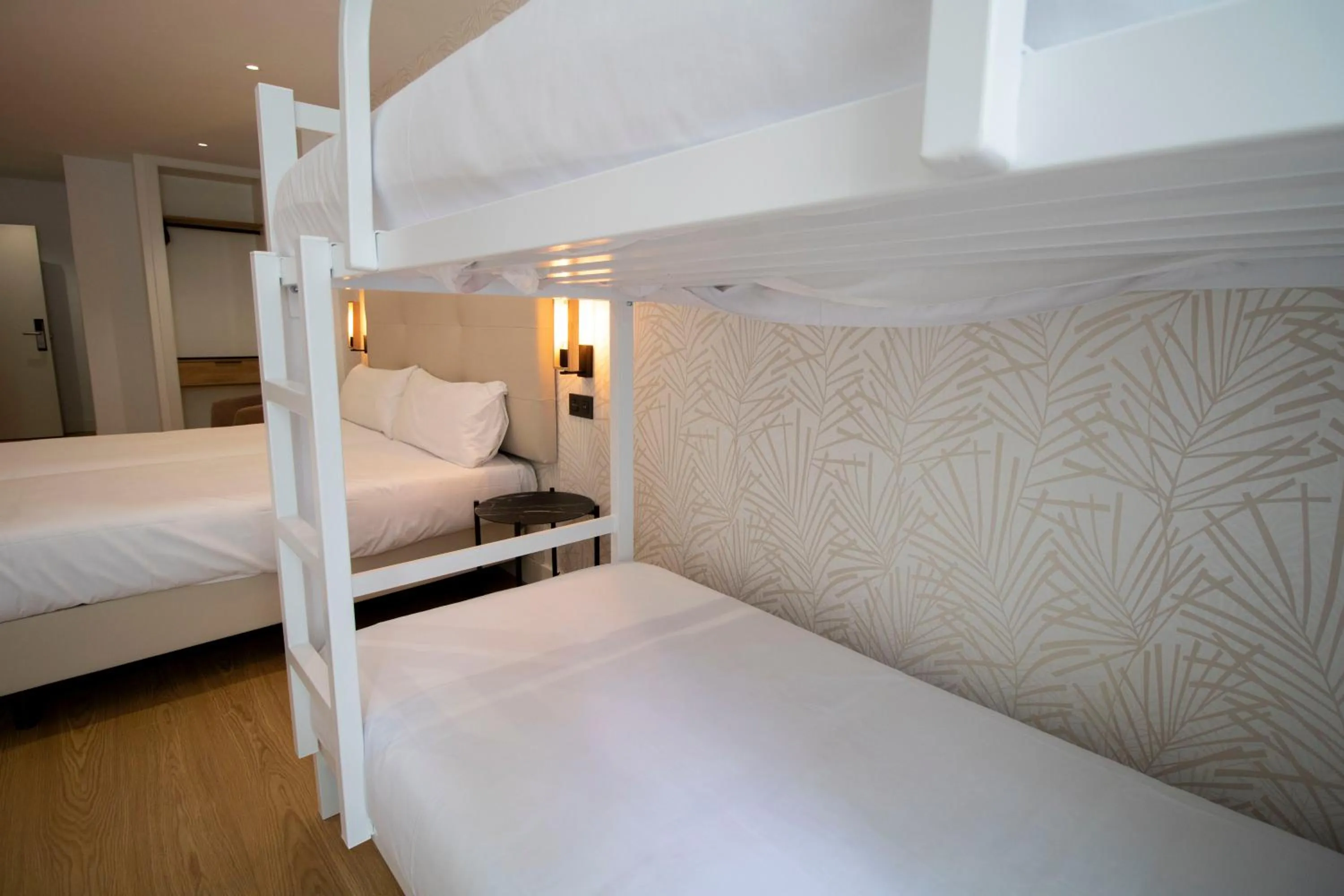 Bedroom, Bed in Hotel Alda Orzán