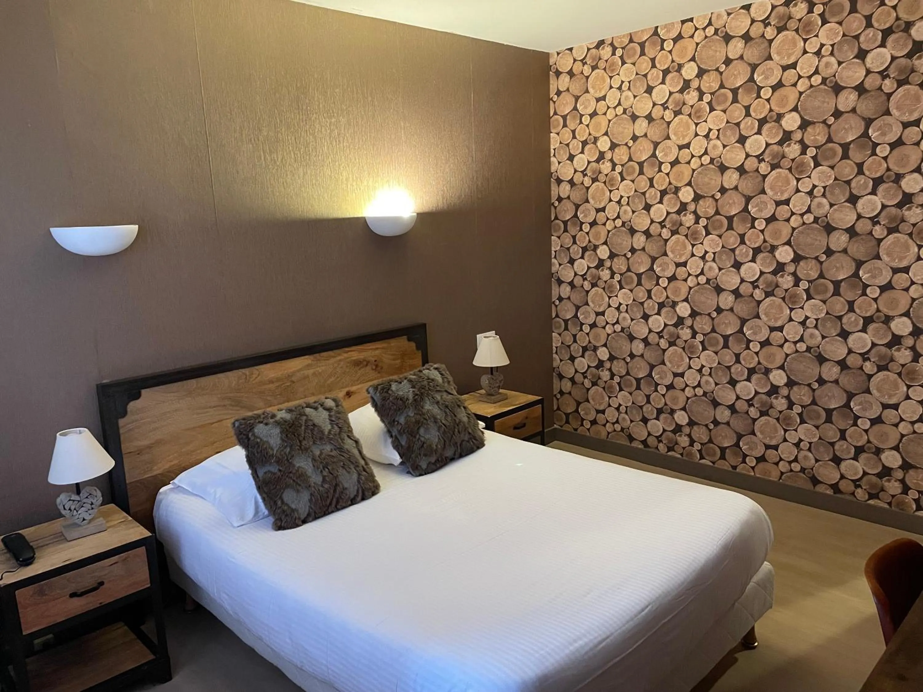 Bed in Hôtel La Redoute