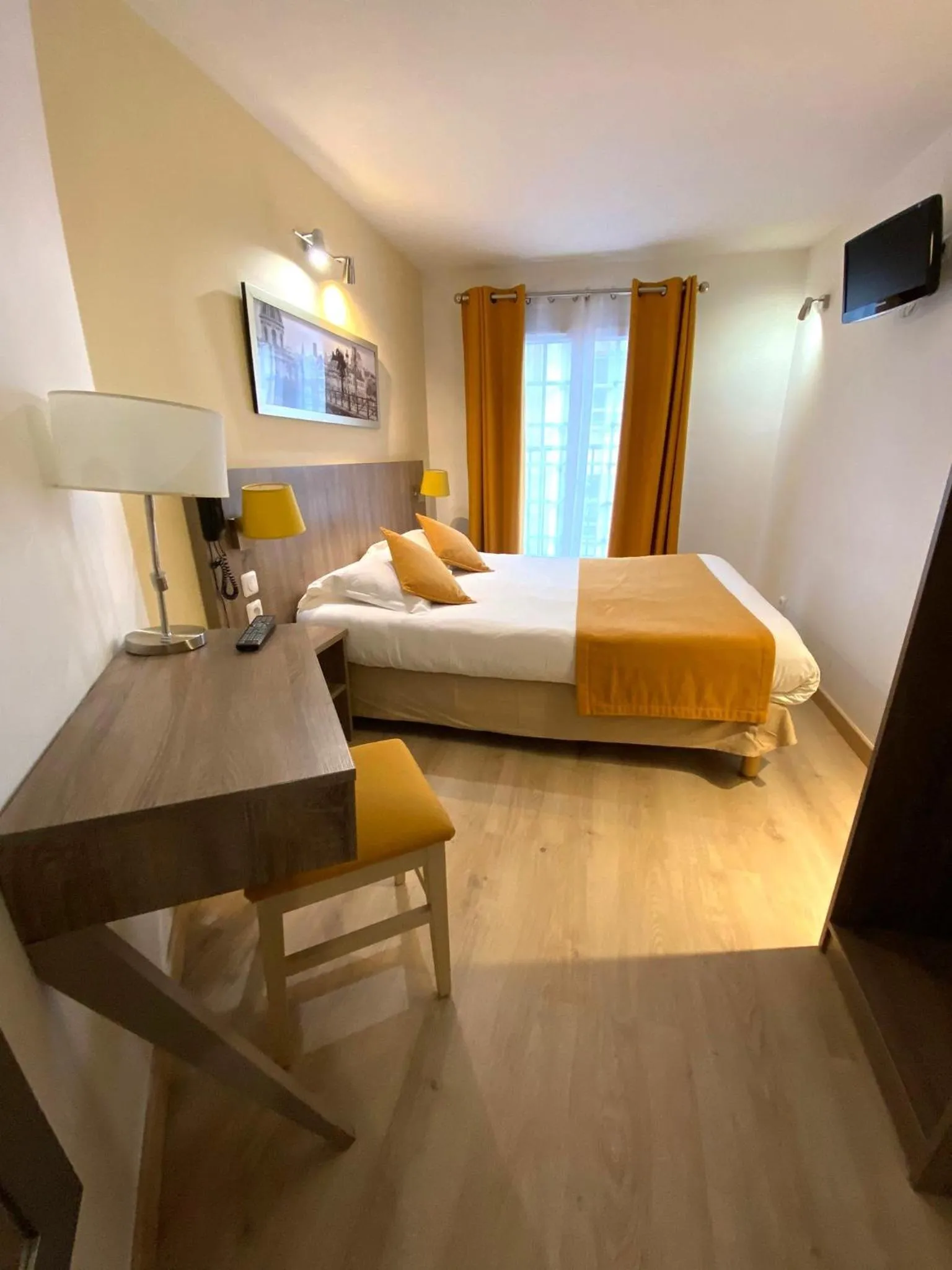 Bed in Hôtel Mazagran