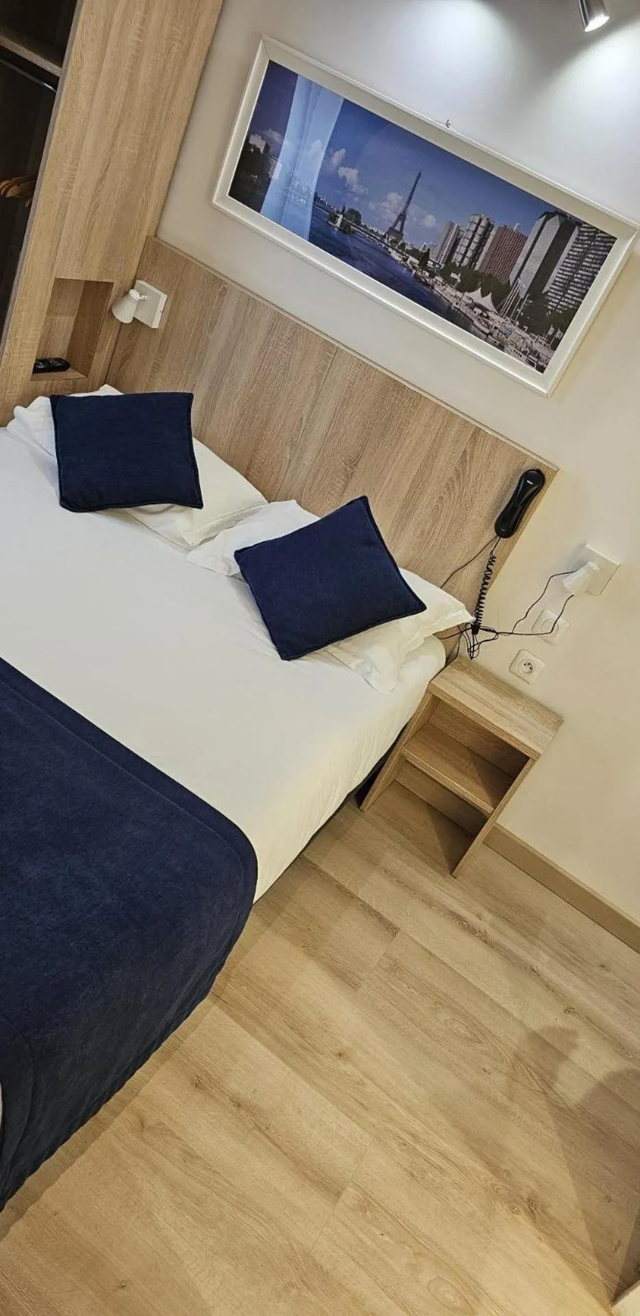 Bedroom, Bed in Hôtel Mazagran