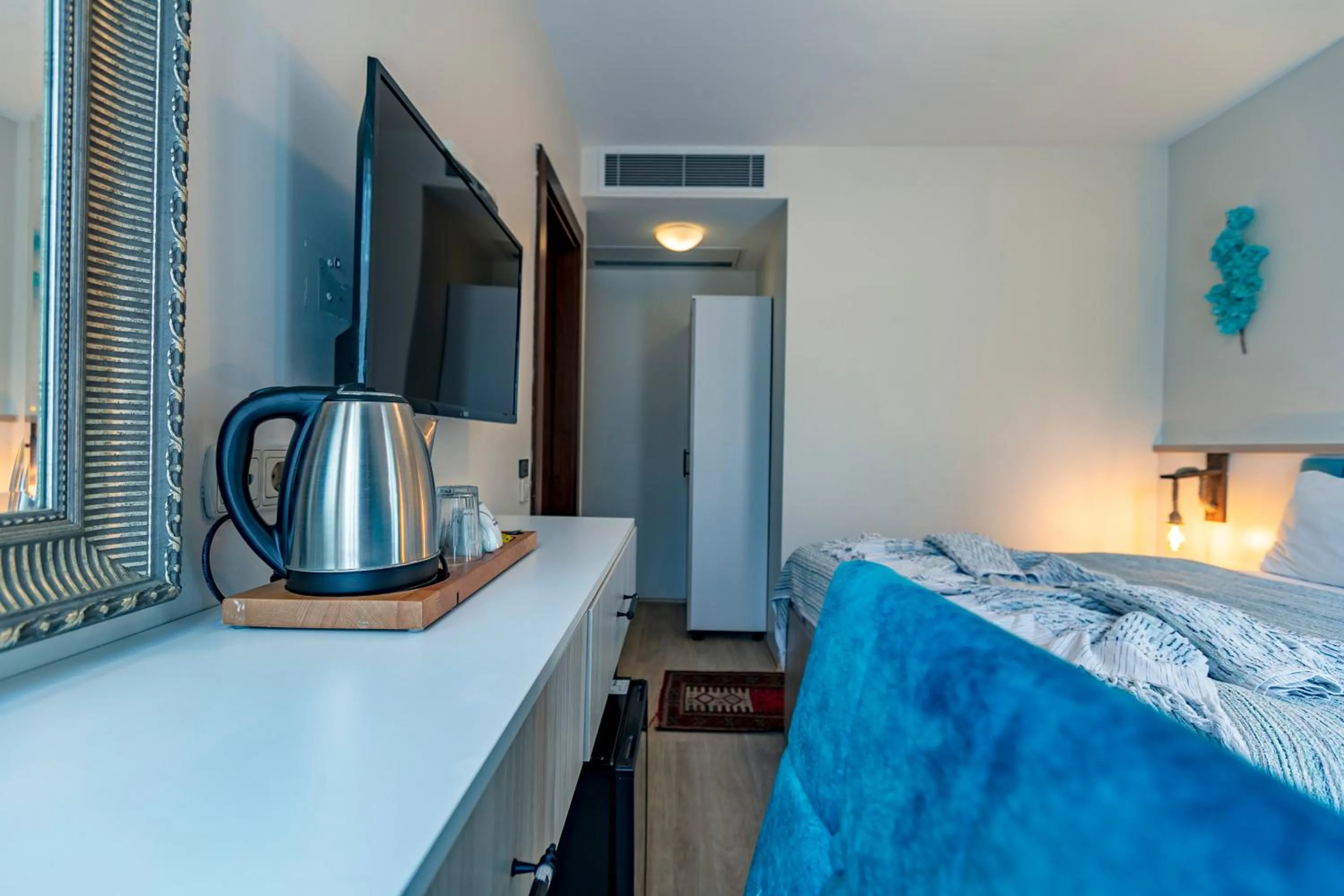 Photo of the whole room, Bed in Stanpoli Hostel