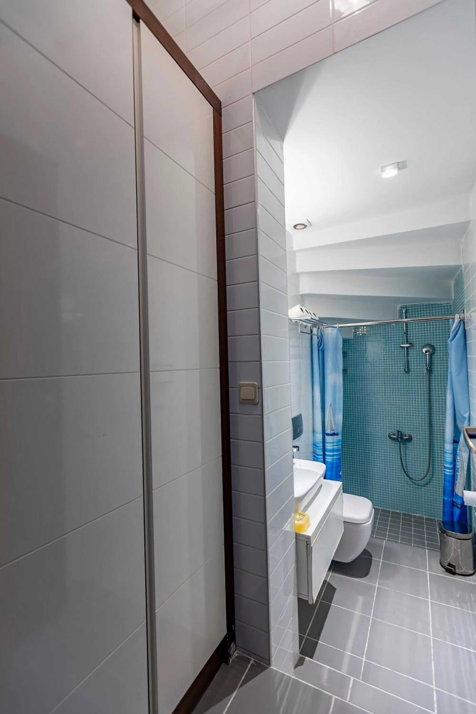 Bathroom in Stanpoli Hostel