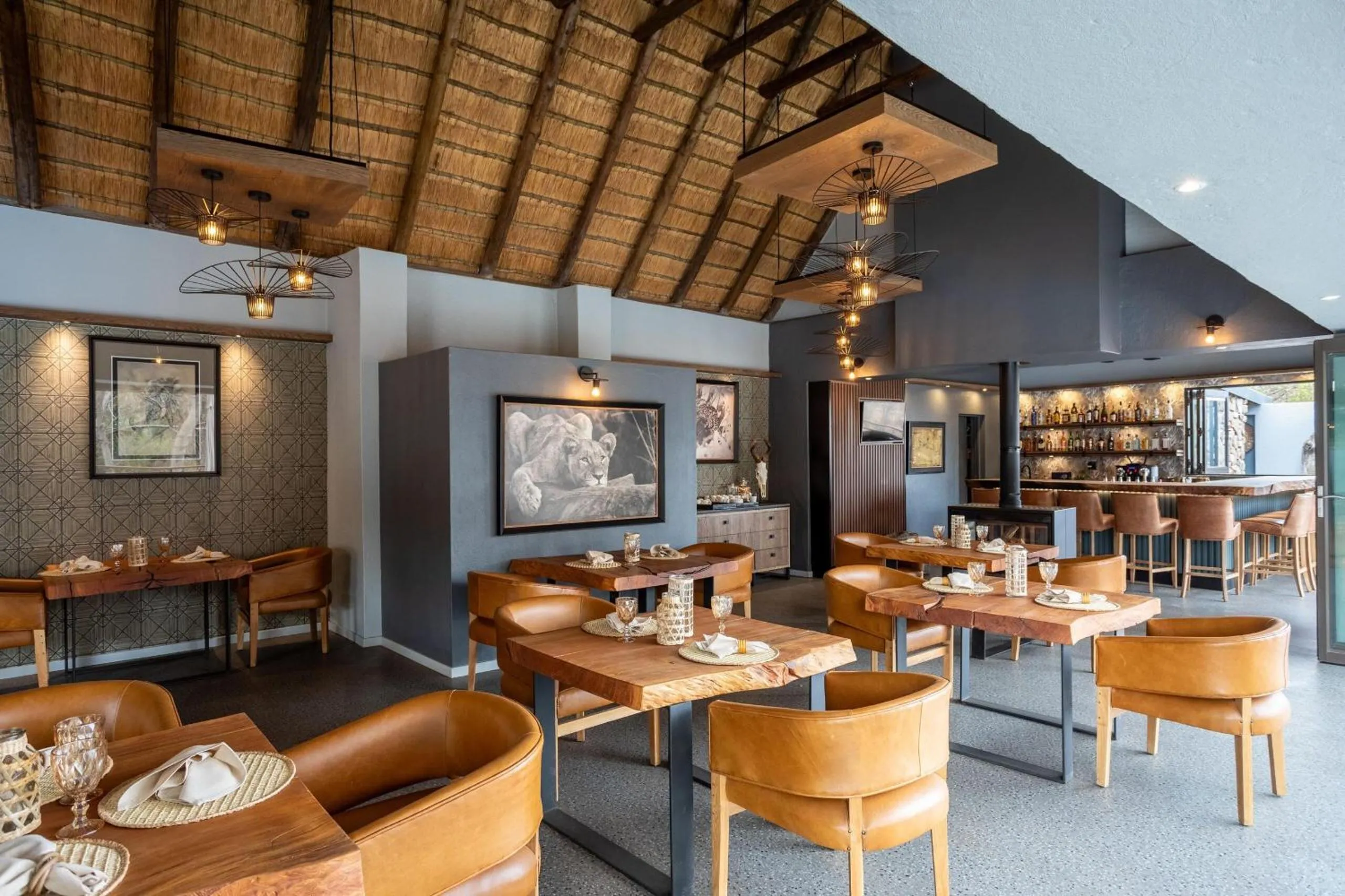 Restaurant/places to eat in Tuningi Safari Lodge