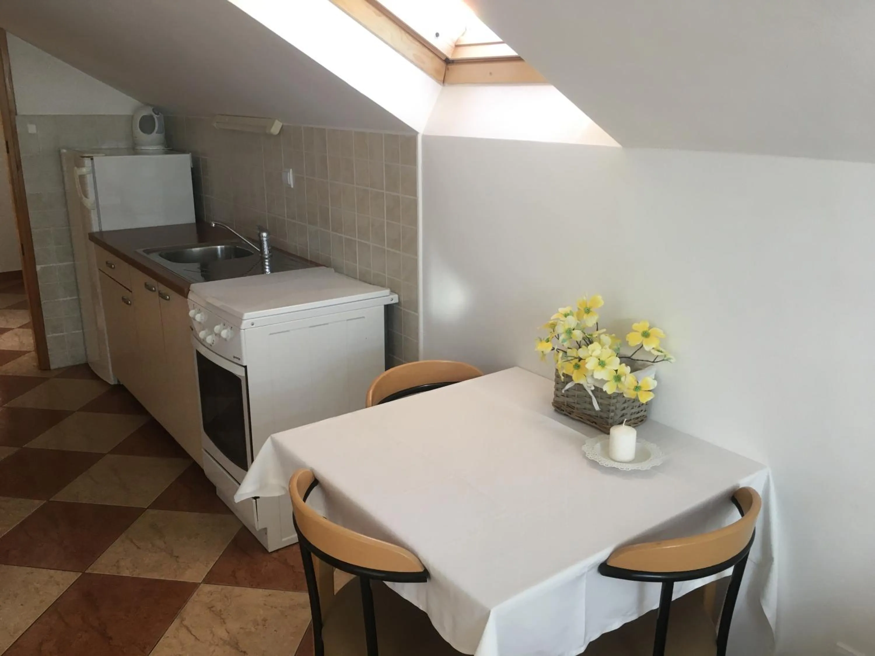 Kitchen or kitchenette in Apartments and Rooms Katija & Egon