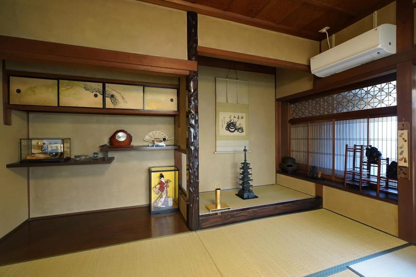 Photo of the whole room in Uji Tea Inn