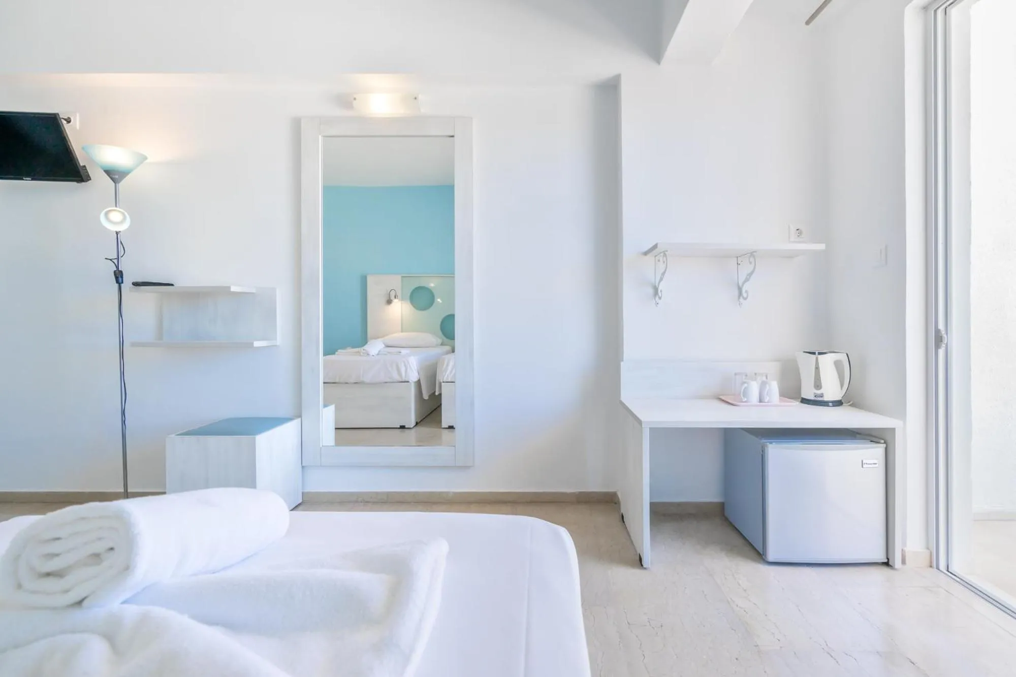 TV and multimedia, Bed in Santa Maria City Hotel