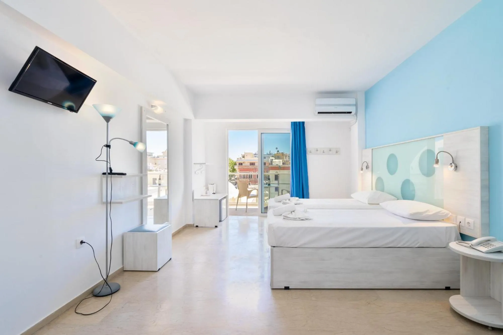 TV and multimedia, Bed in Santa Maria City Hotel