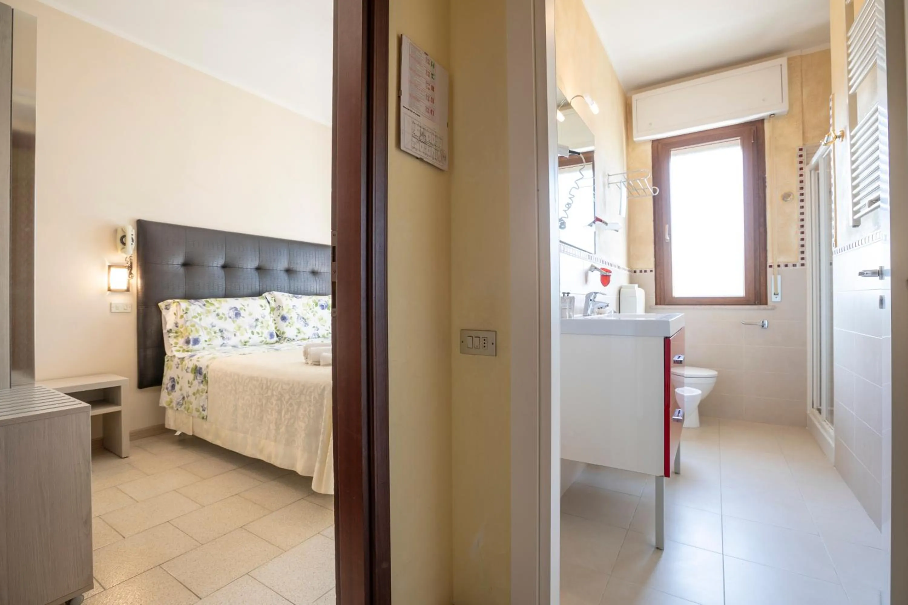 Photo of the whole room, Bed in Hotel Deborah