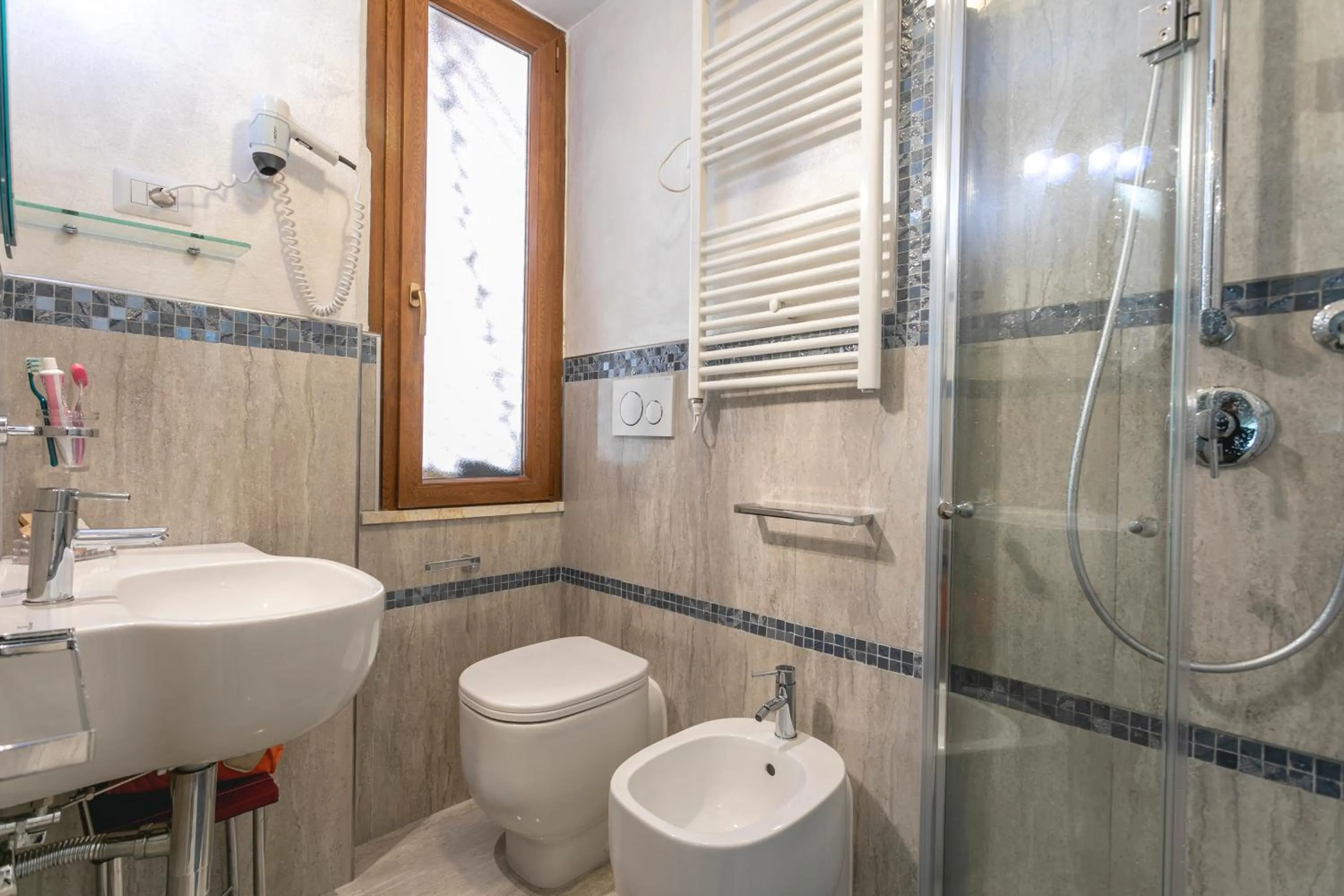 Bathroom in Hotel Deborah