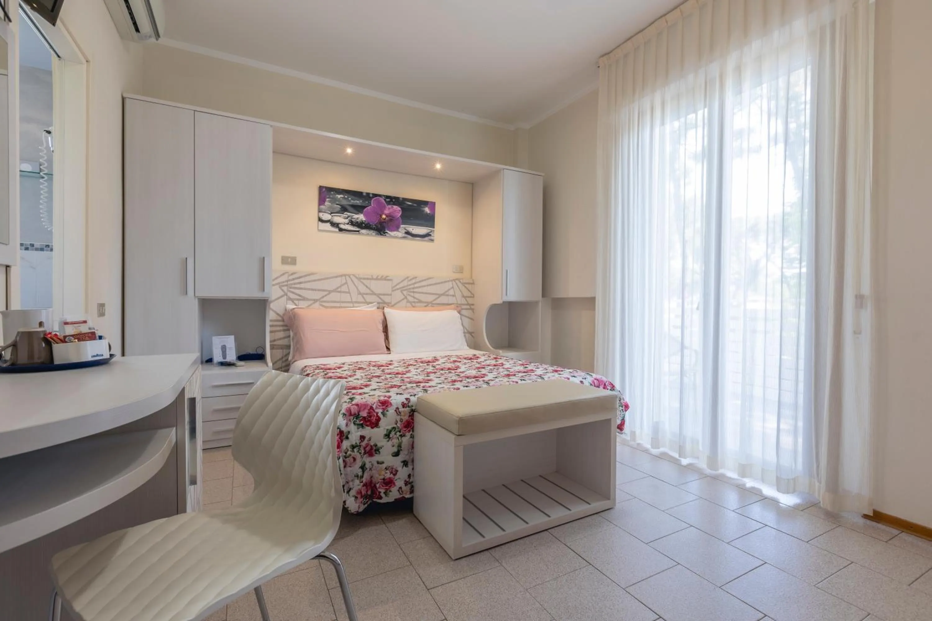 Bedroom, Bed in Hotel Deborah