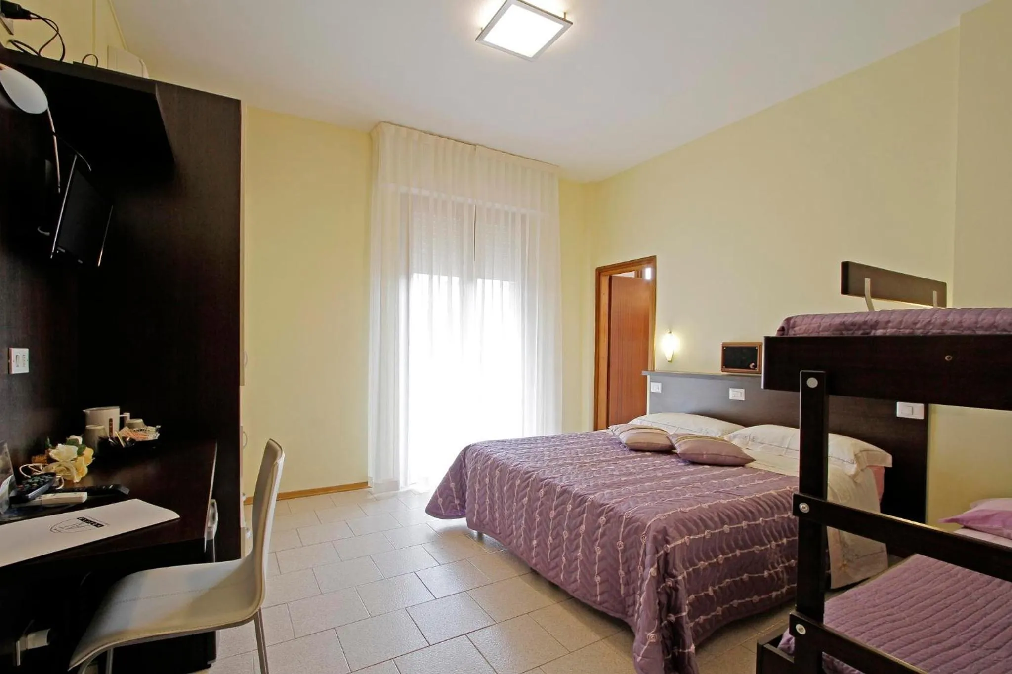 Bedroom, Bed in Hotel Deborah