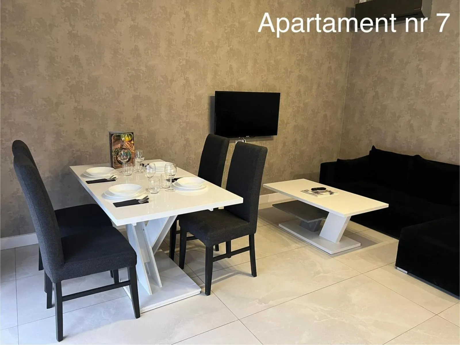 Apartamenty Katowice by Lantier - Swimming Pool Zone