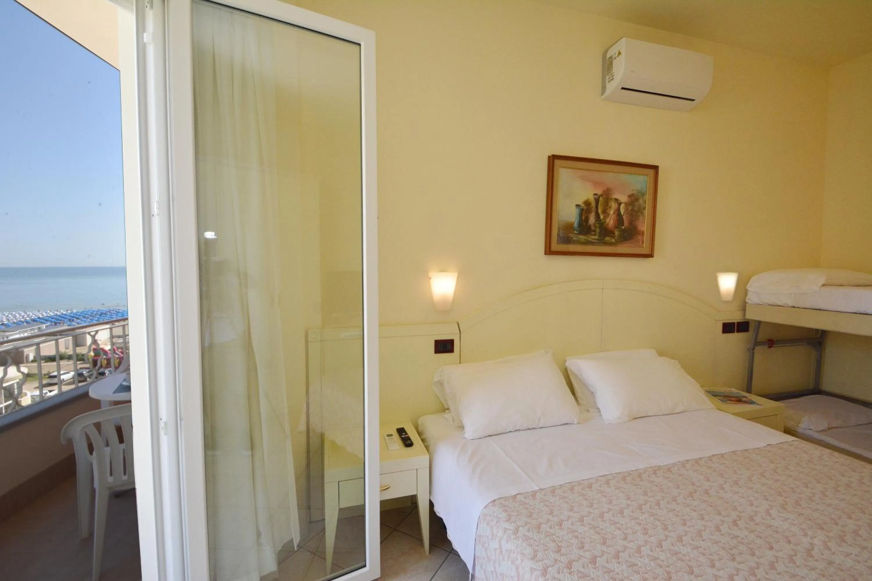 Bedroom, Bed in Hotel Fenice Gluten Free