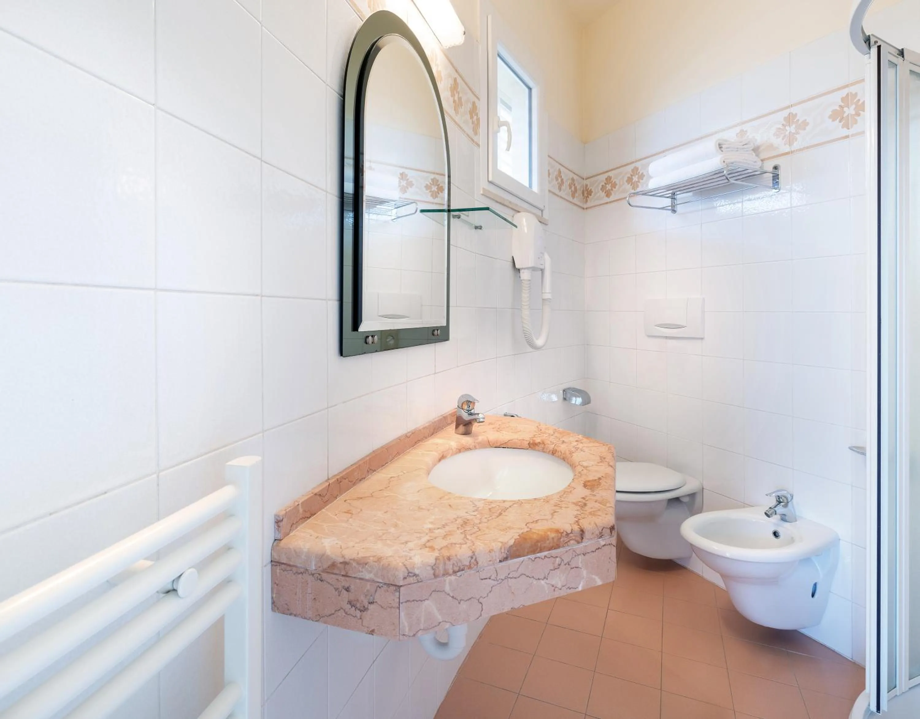 Shower in Hotel Fenice Gluten Free