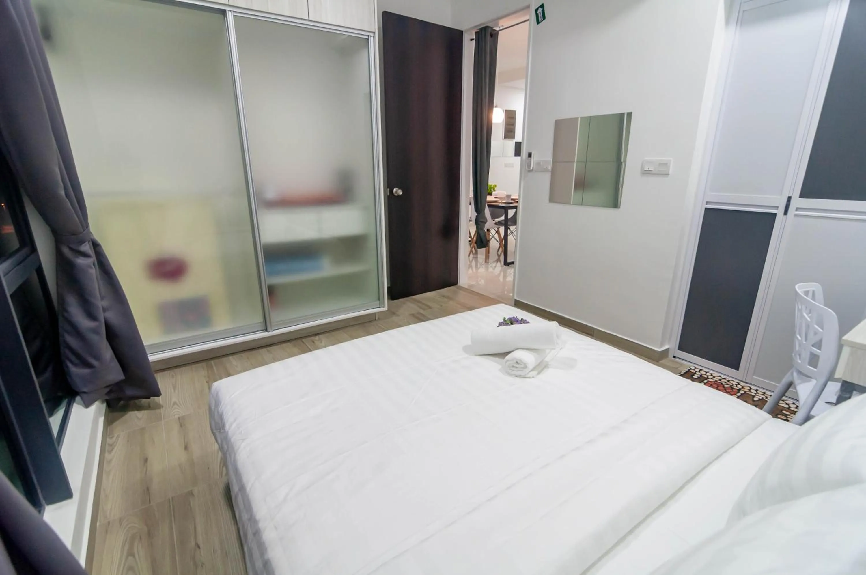 Bed in Kenwingston Square Garden By IdealHub