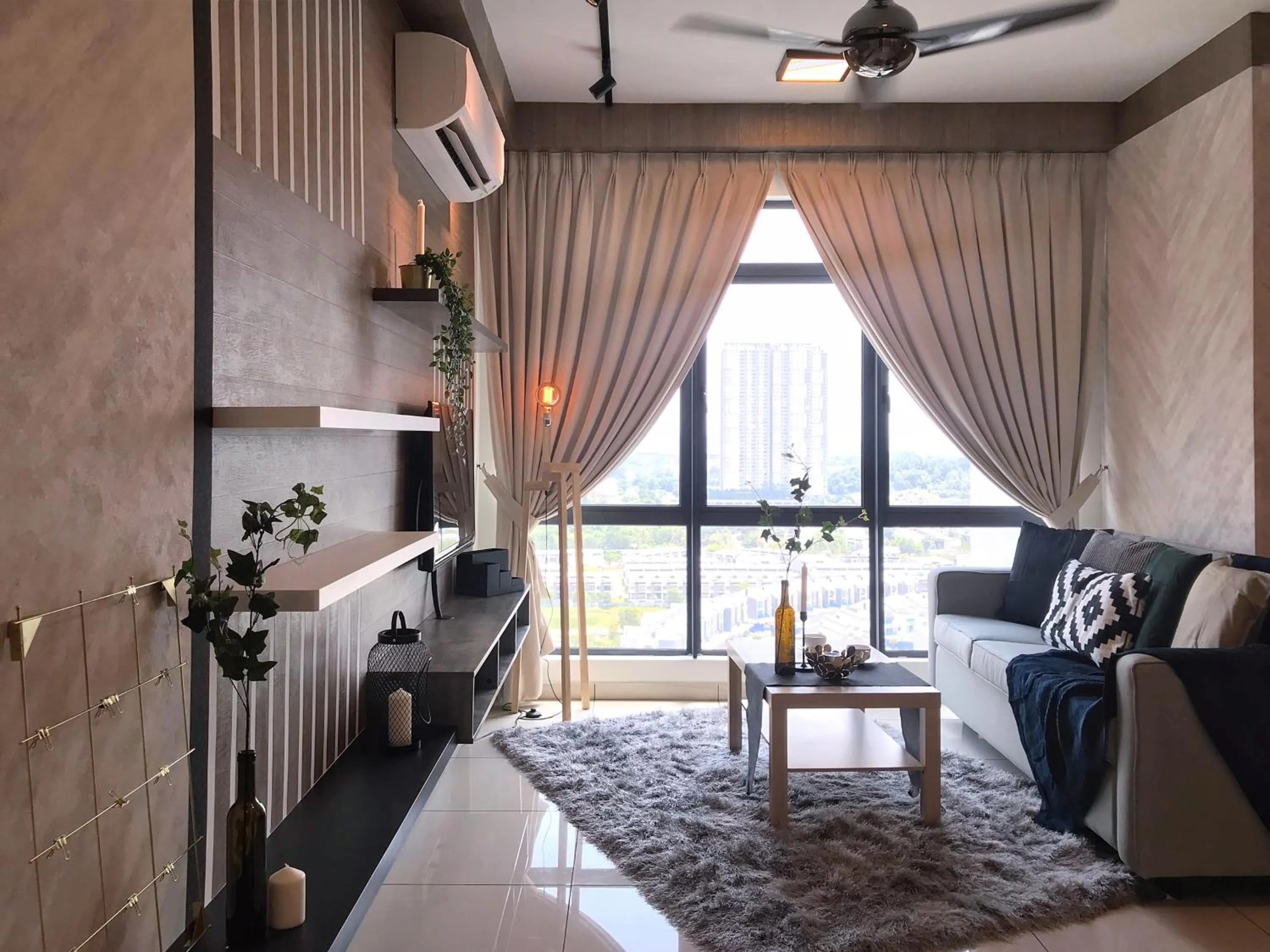 Kenwingston Square Garden By IdealHub