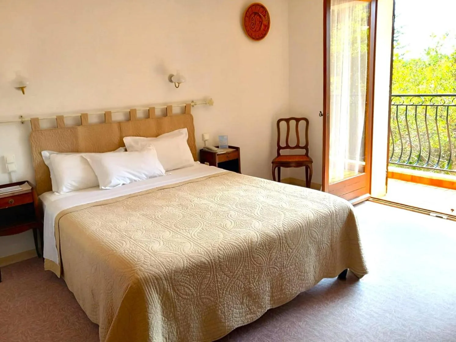 Bed in Hôtel Cap Soleil