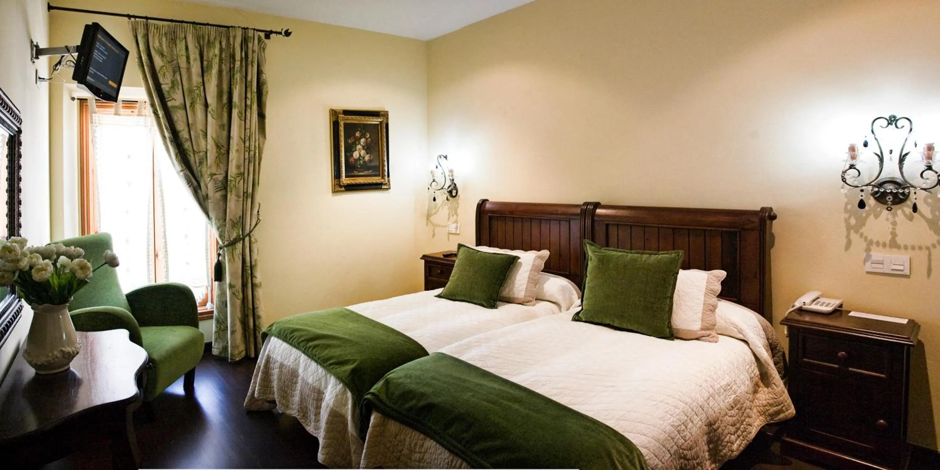 Day, Bed in Hotel San Antón Abad