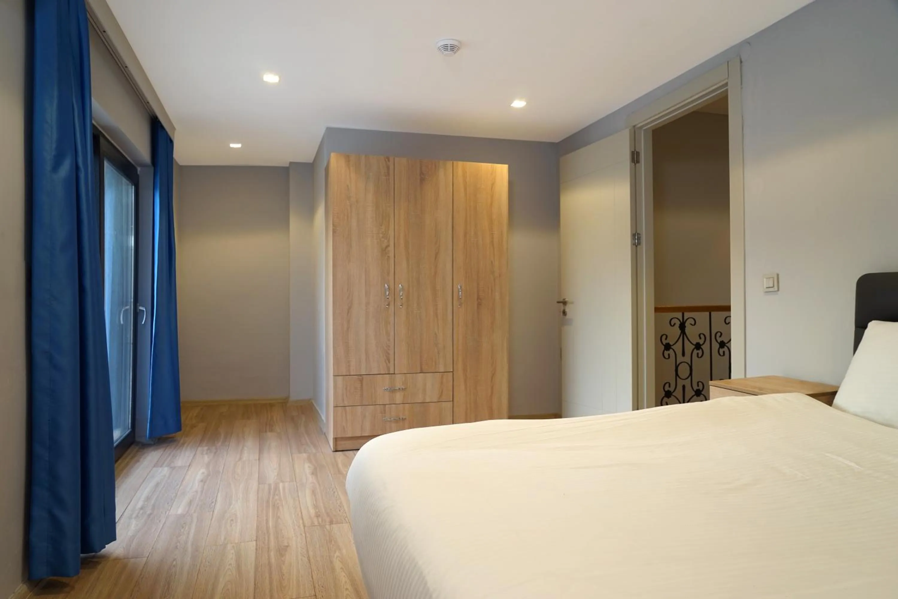 Bedroom, Bed in MENE SUITES