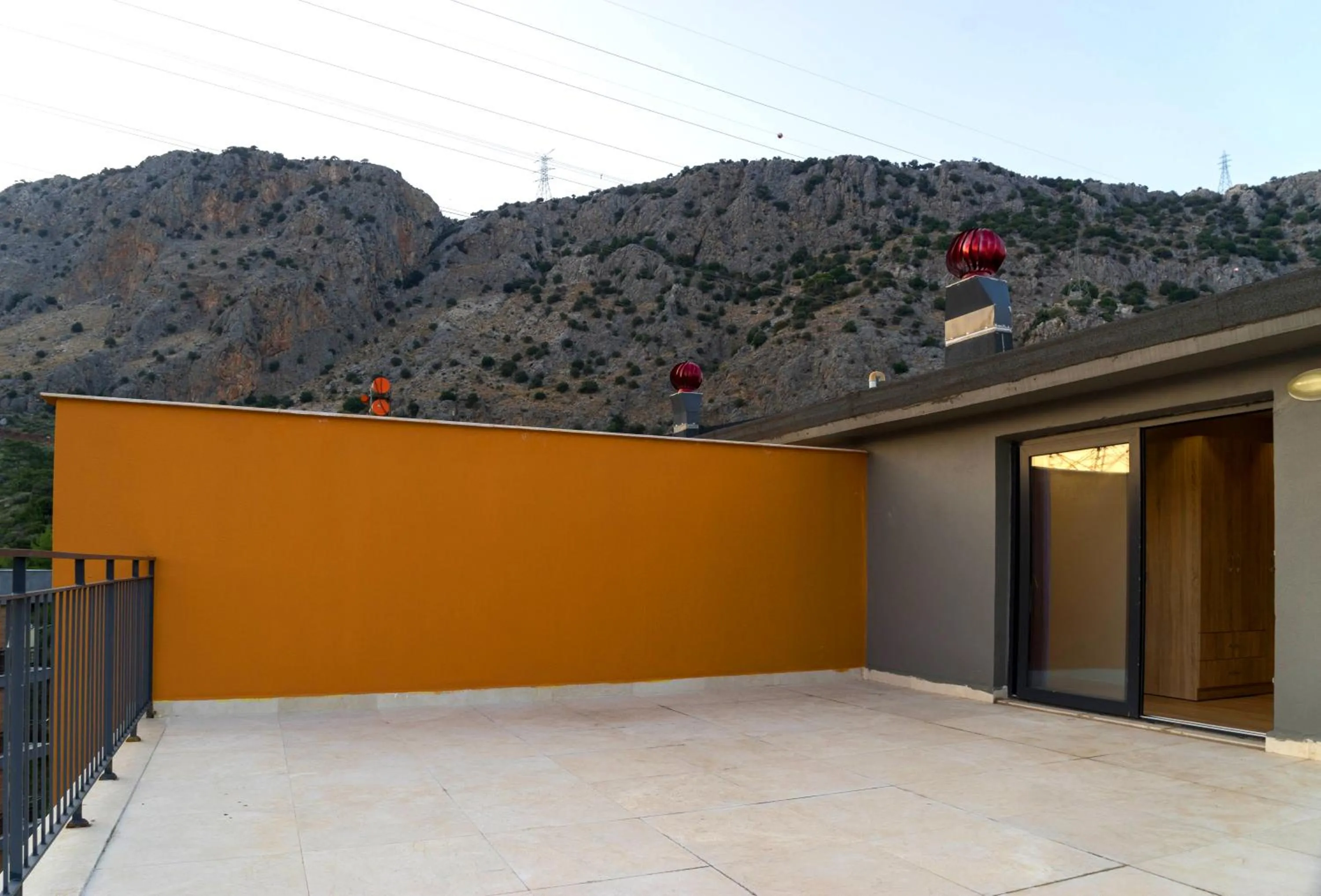 Balcony/Terrace in MENE SUITES